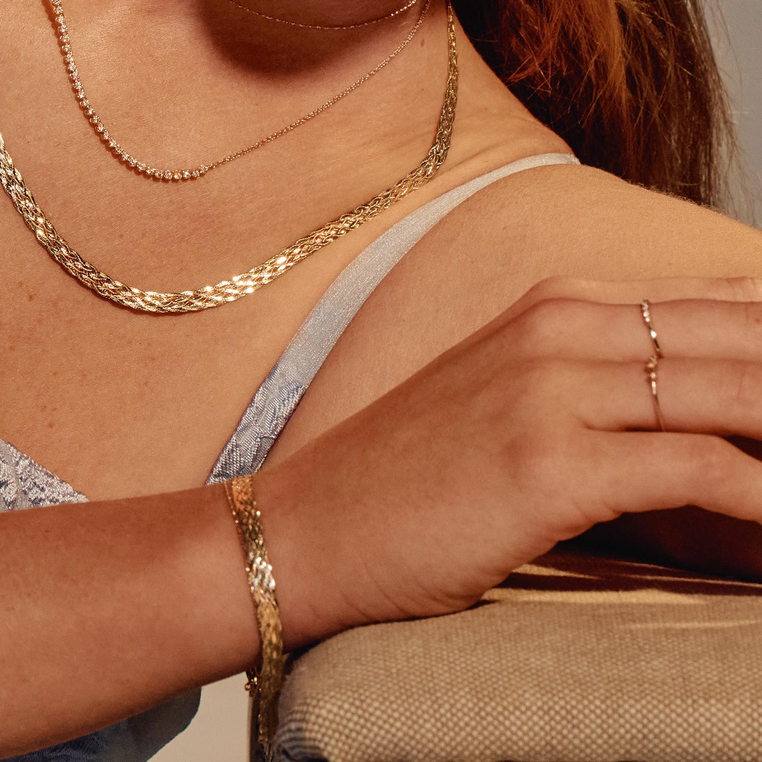 Grand Entwined Gold Bracelet - Image 4