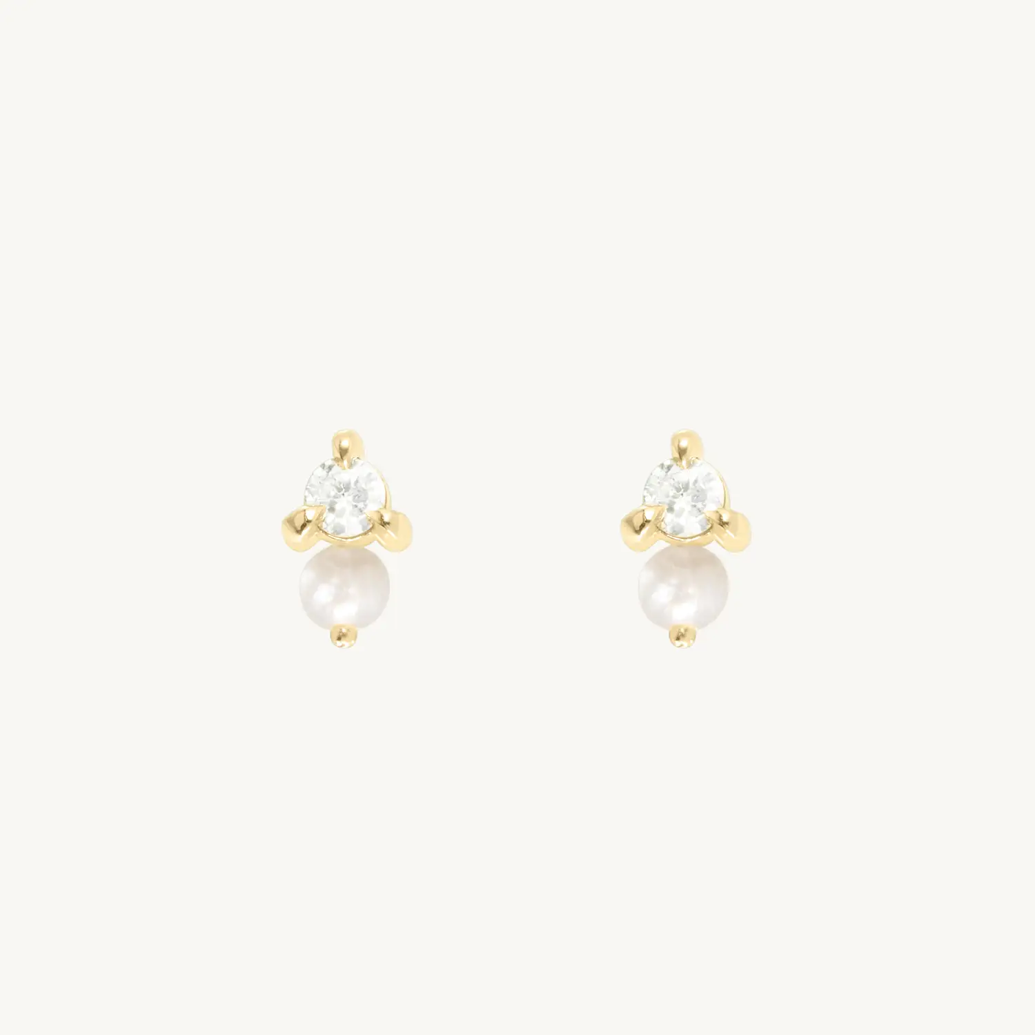 Alternative view of Flat Back Dewdrop Stud (single)