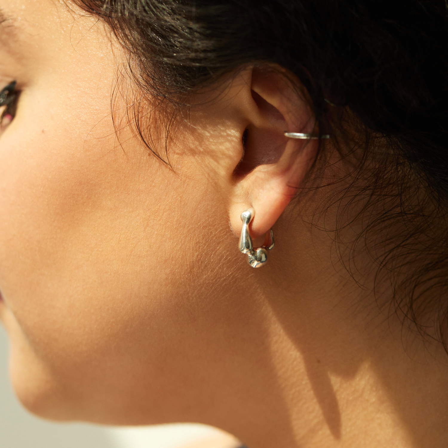 Arum Earrings (pair) - Image 3