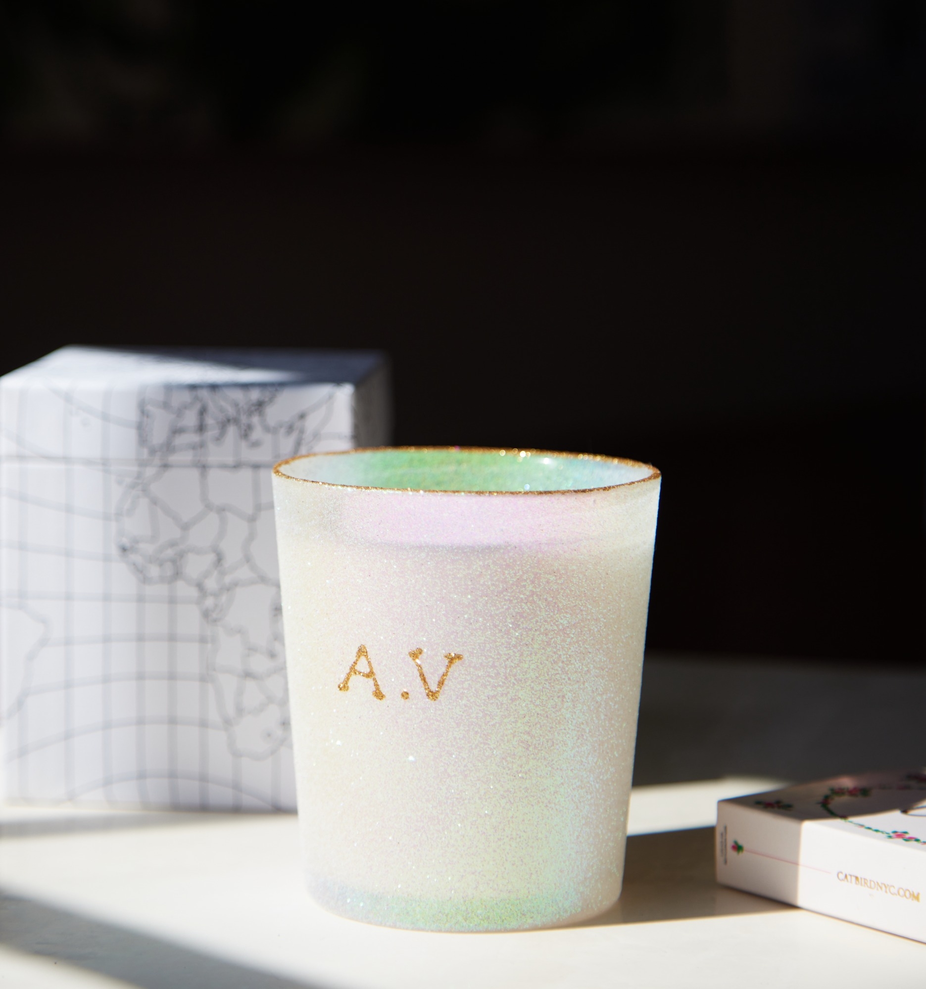 Alternative view of Palais d'Hiver Candle