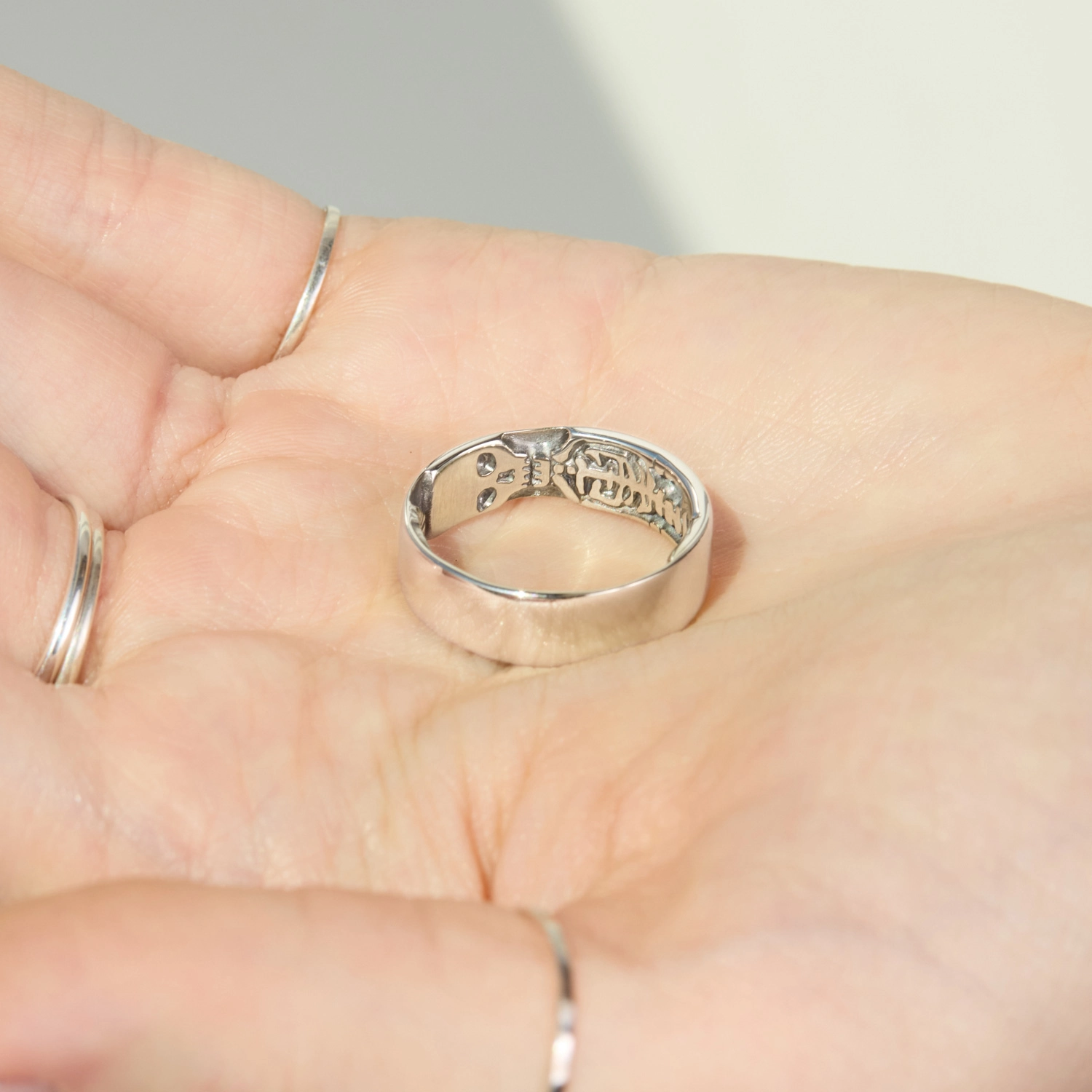 Skeleton Band Memento Mori Ring - Image 6