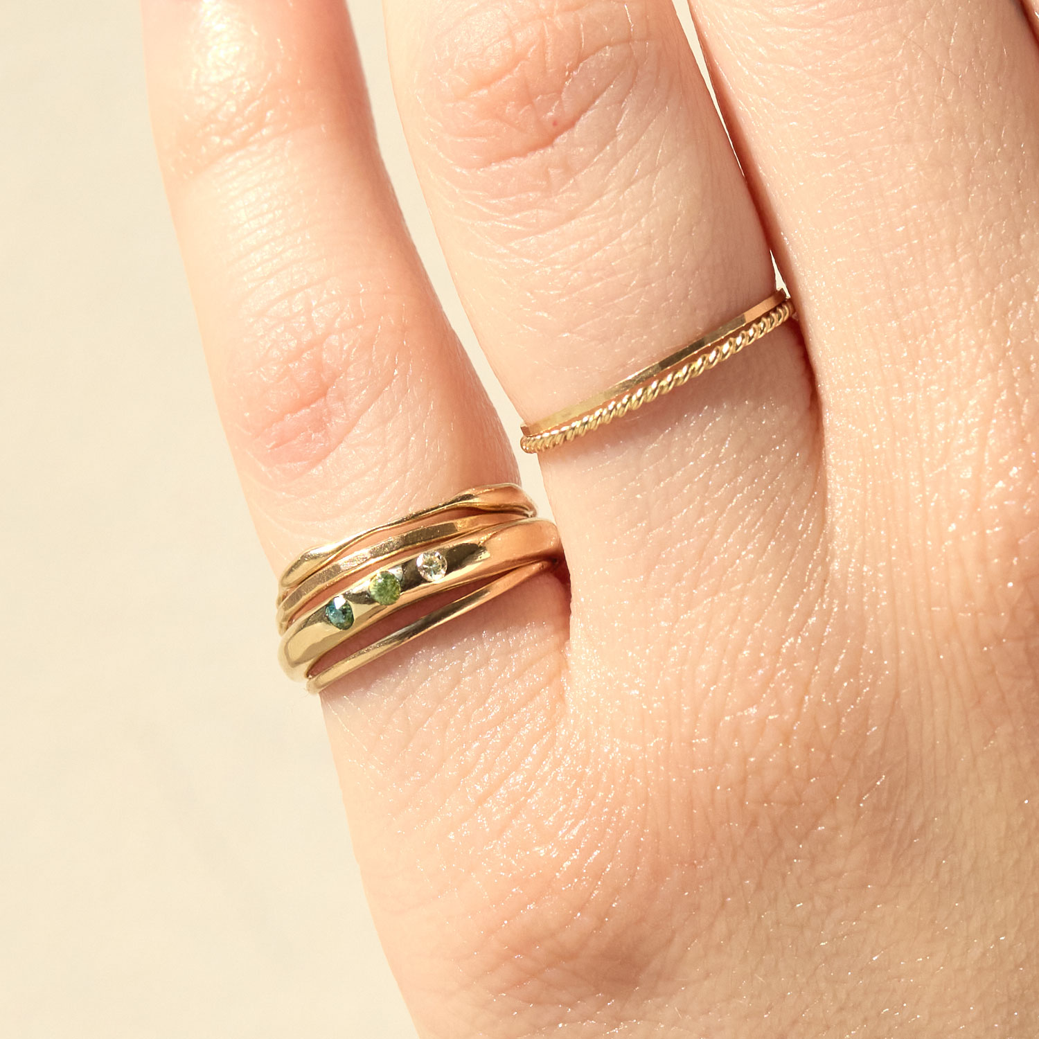 Gradient Barnes Ring, Green Sapphire - Image 5