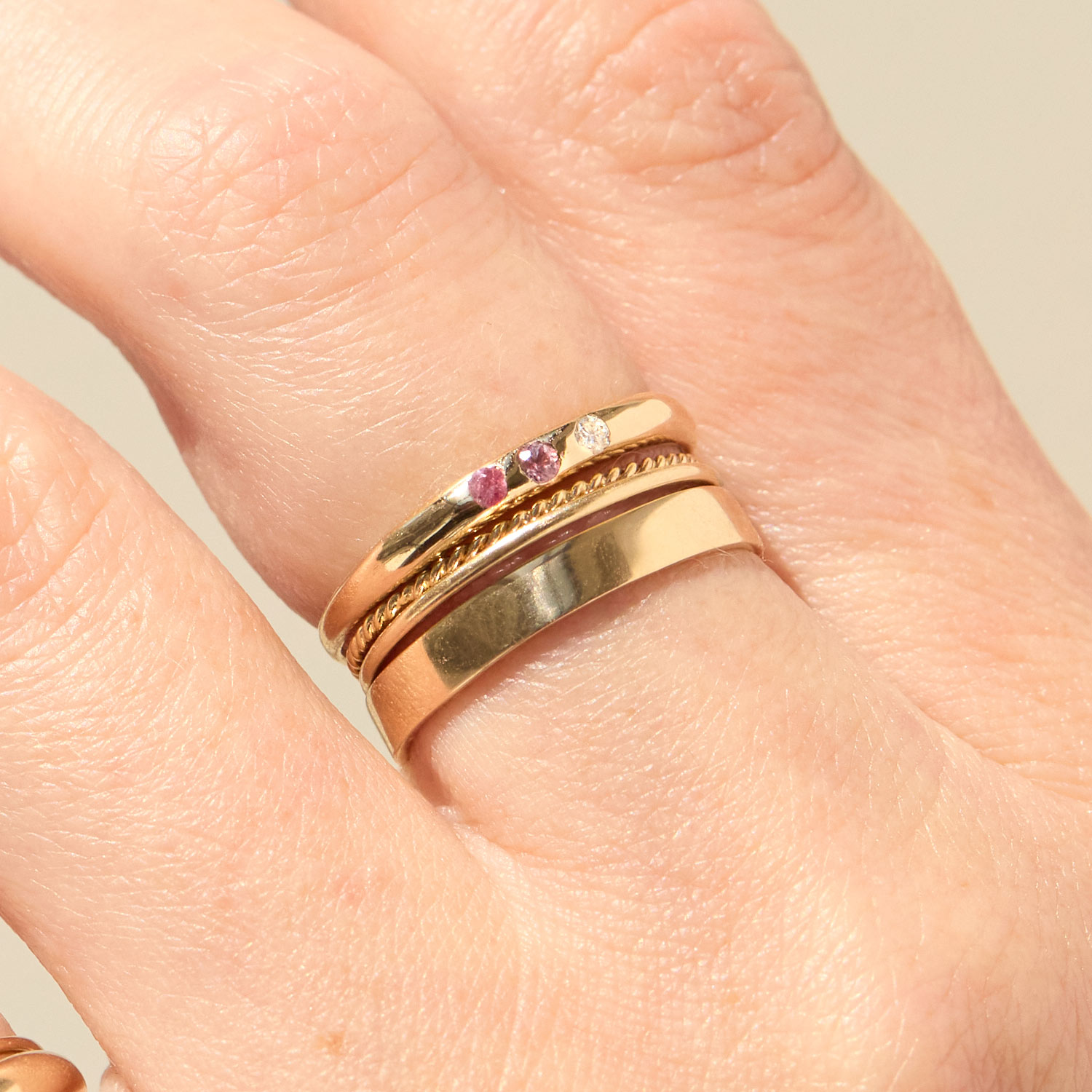 Gradient Barnes Ring, Pink Sapphire - Image 4