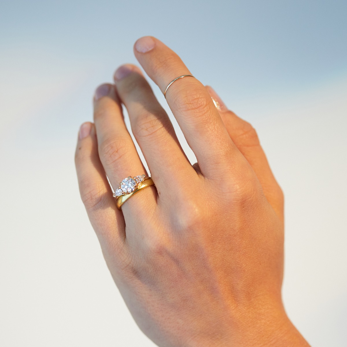Old World Catbird Classic Wedding Band - Image 5