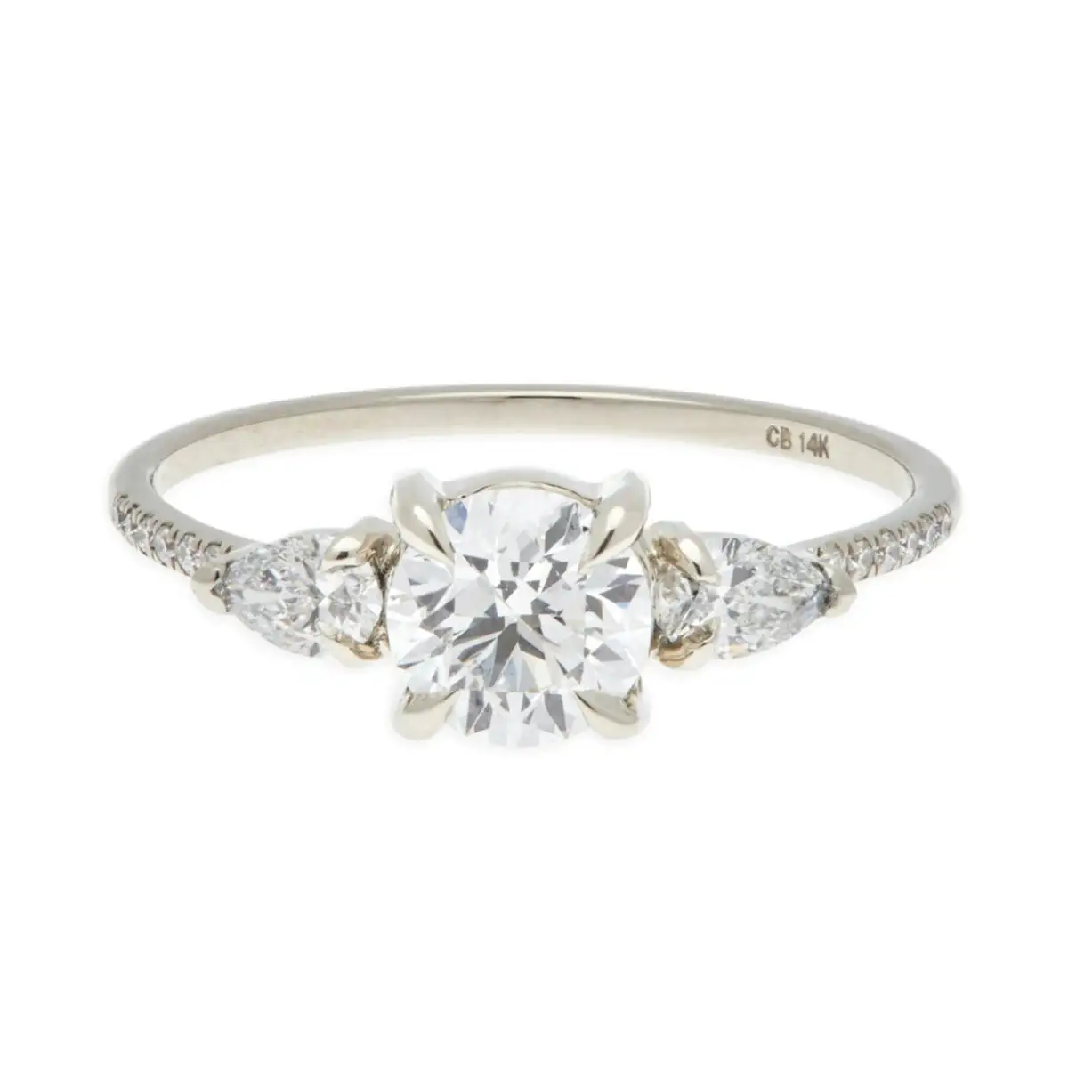 Violette the Swan Supreme Lab-Grown Diamond Ring