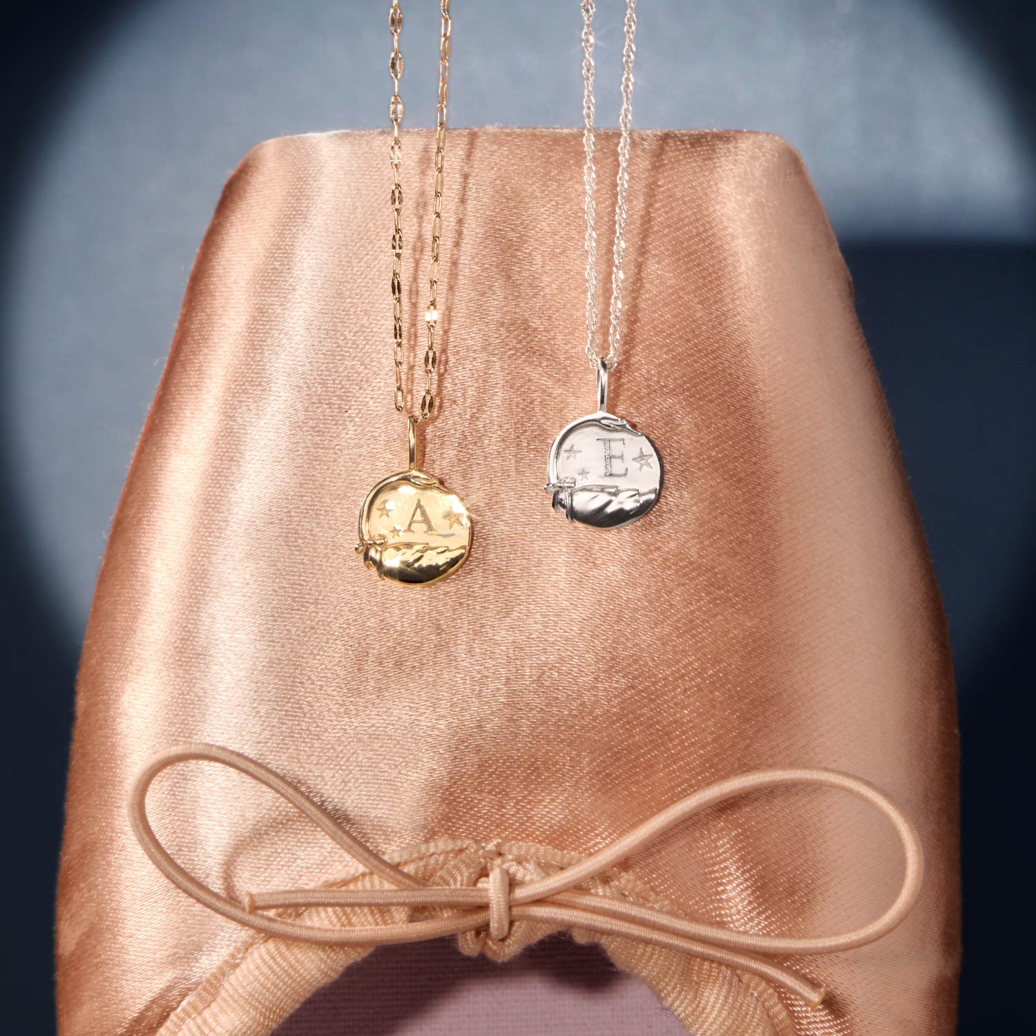 Dear Swan Engravable Charm, Yellow Gold - Image 6
