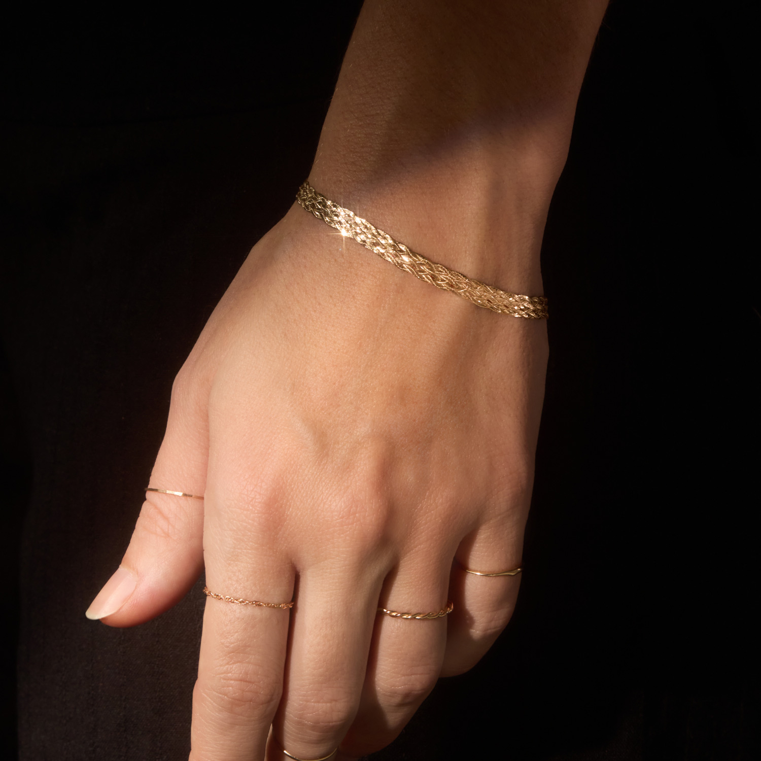 Grand Entwined Gold Bracelet - Image 3