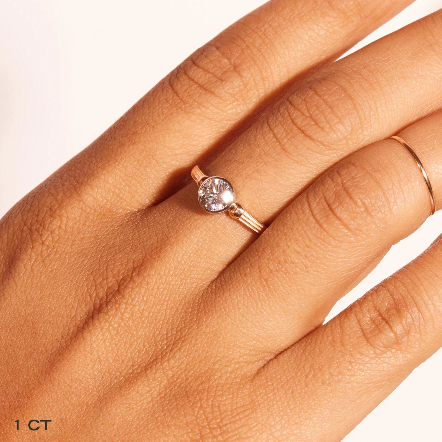 Column Solitaire Diamond Ring - Image 3