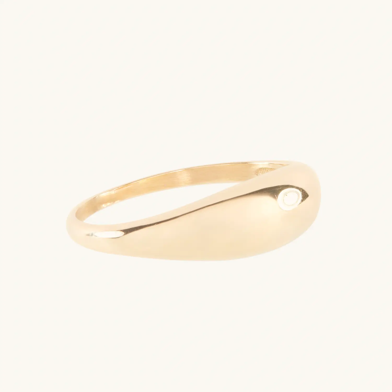 Alternative view of Grand Coupe Dome Ring