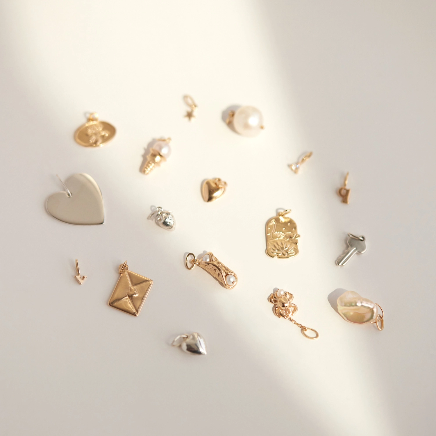 Mermaid's Treasure Charm - Image 13