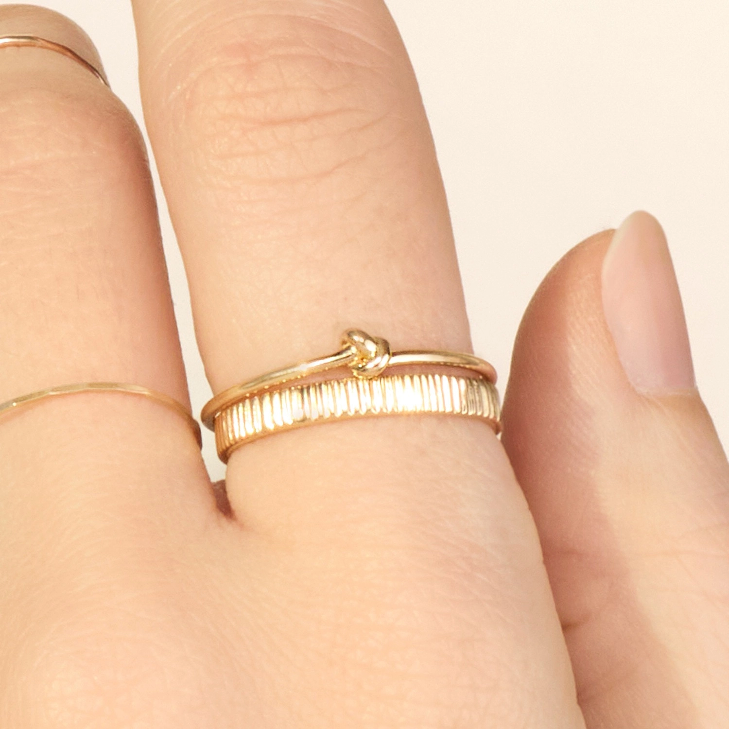 Poet's Knot Gold Ring - Image 5