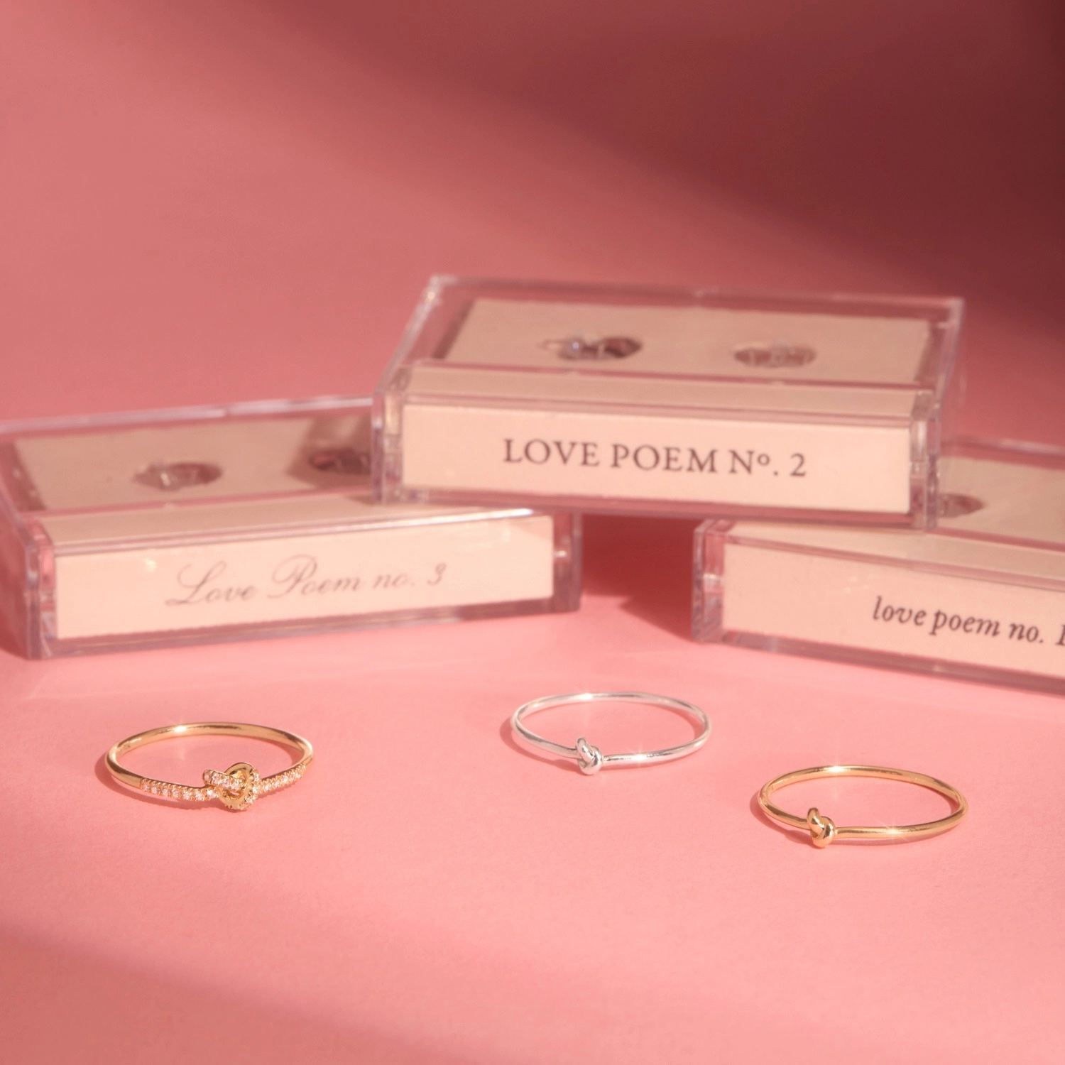 Poet's Knot Gold Ring - Image 11