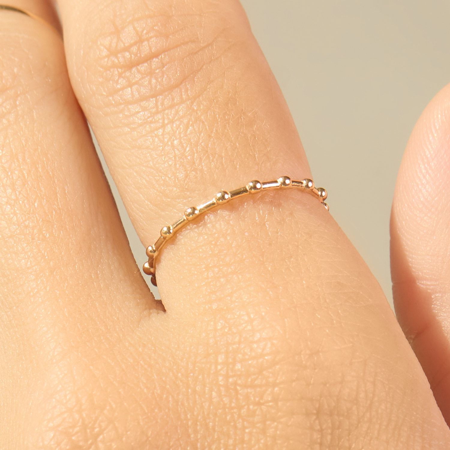 Poppy Seed Gold Ring - Image 4