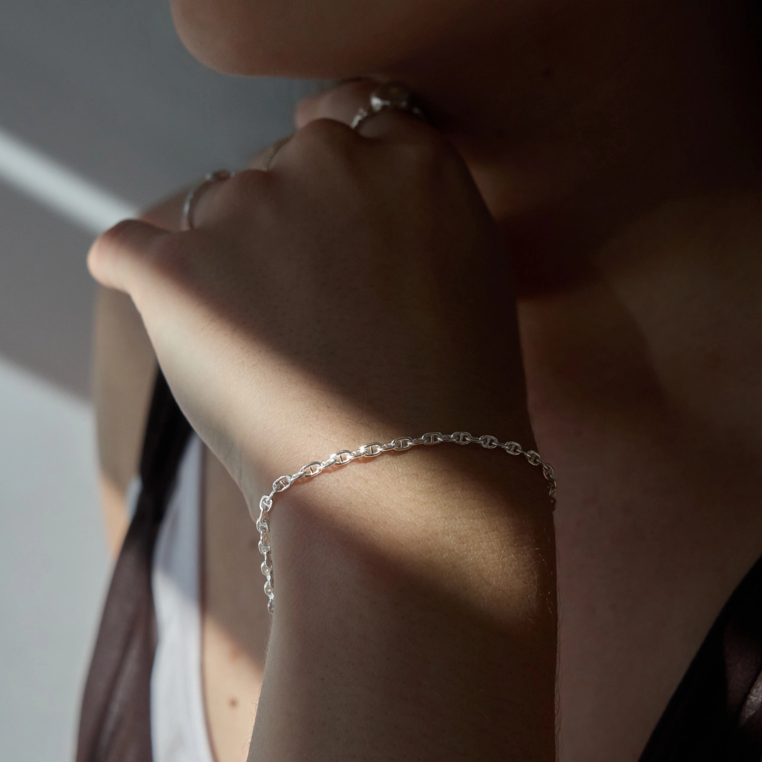 Comes Back Around Chain Bracelet - Image 3