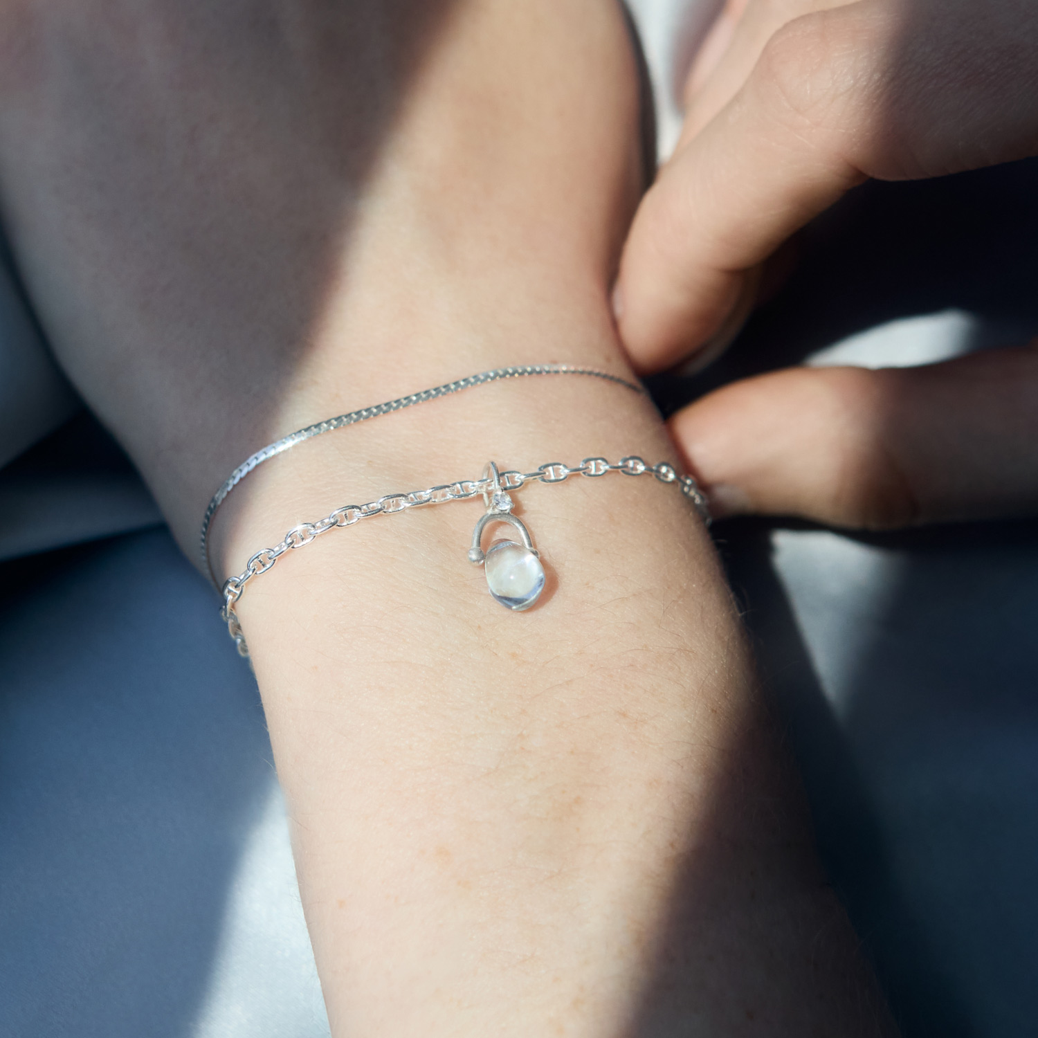 Comes Back Around Chain Bracelet - Image 4