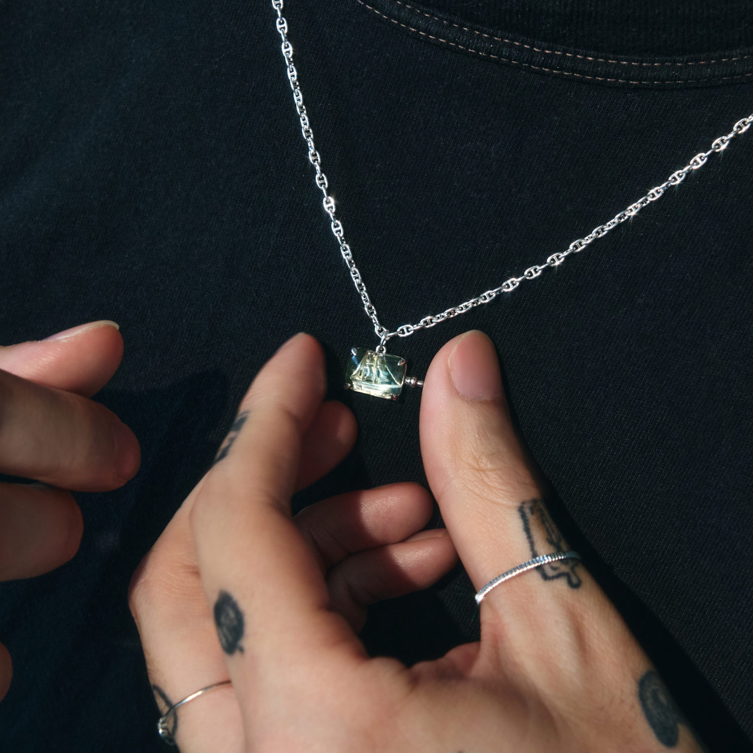 Comes Back Around Chain Necklace - Image 9