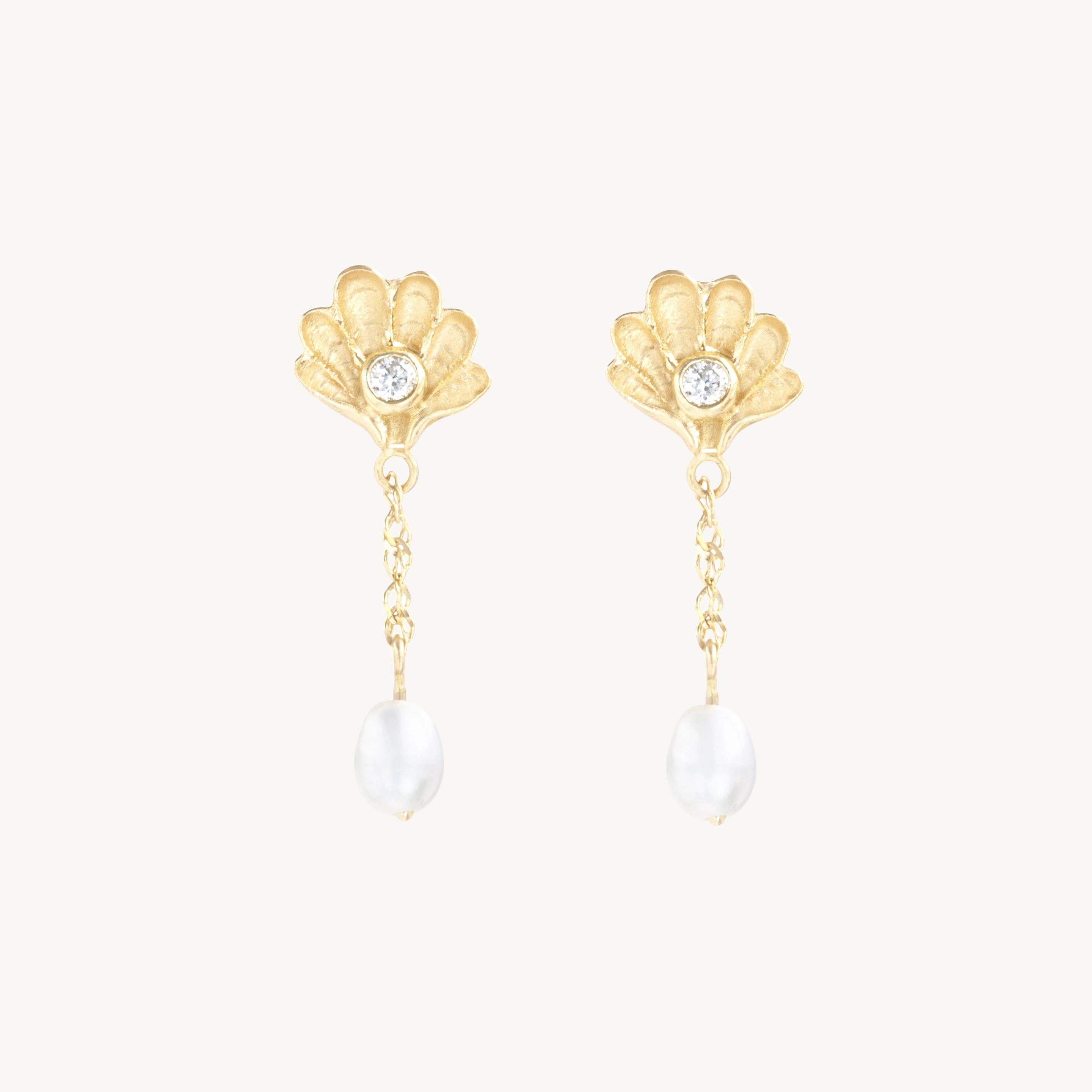 Venus from a Shell Earring - Image 7