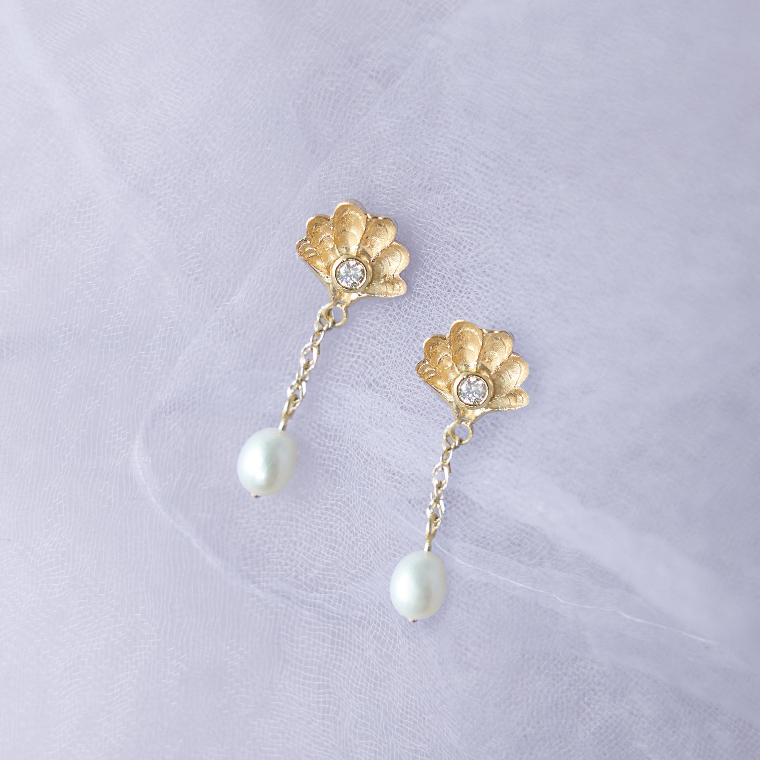 Venus from a Shell Earring - Image 5