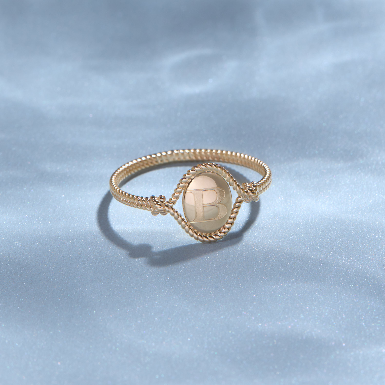Love Knot Gold Signet Ring - Image 5
