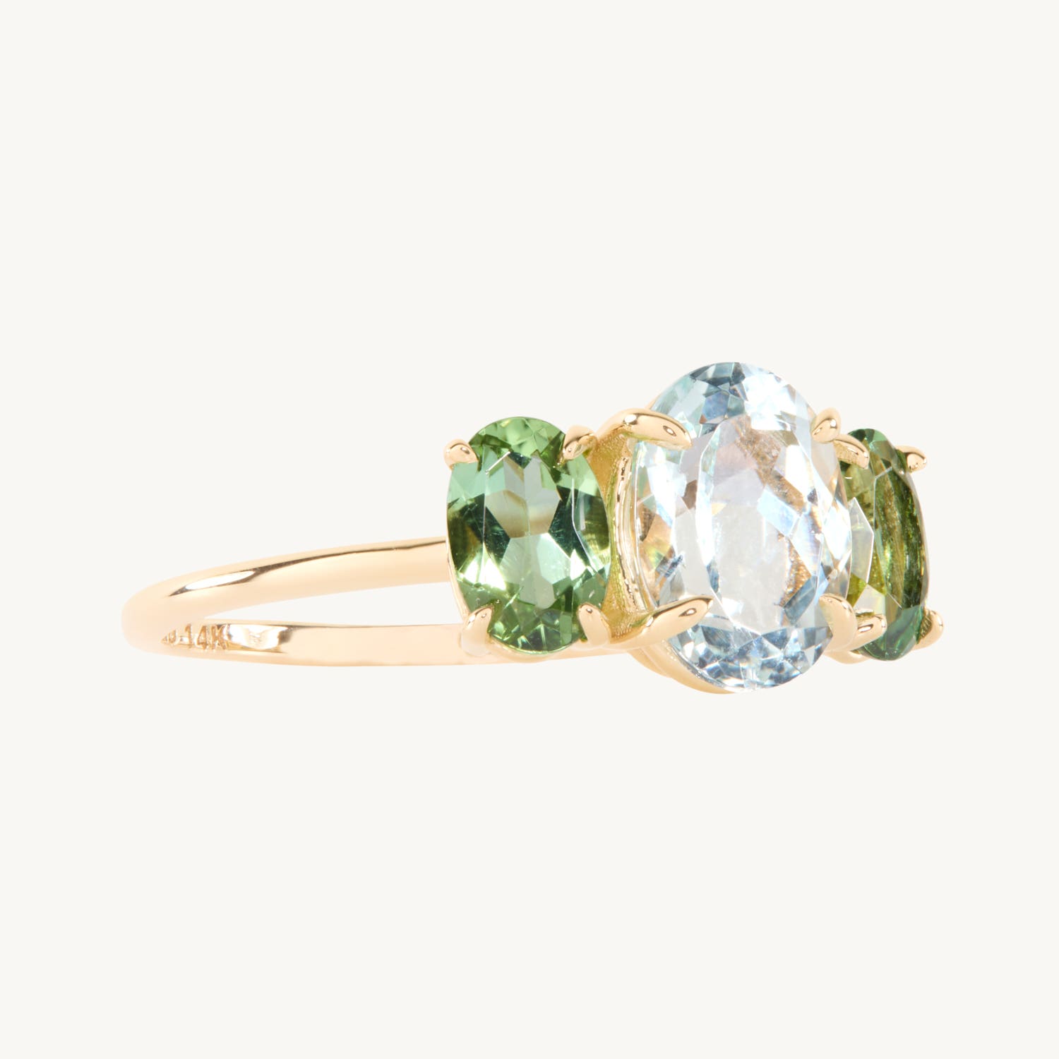 Alternative view of Mrs. Randolph's Ring, Quartz and Tourmaline