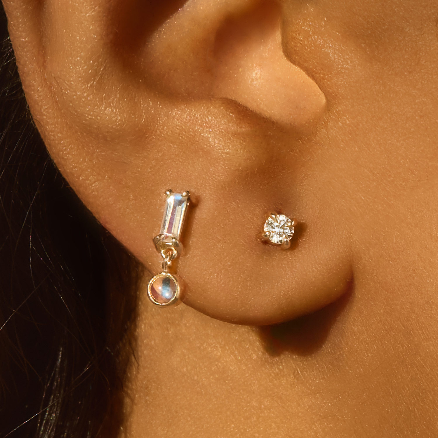 Miles of Light Moonstone Earring (single) - Image 11