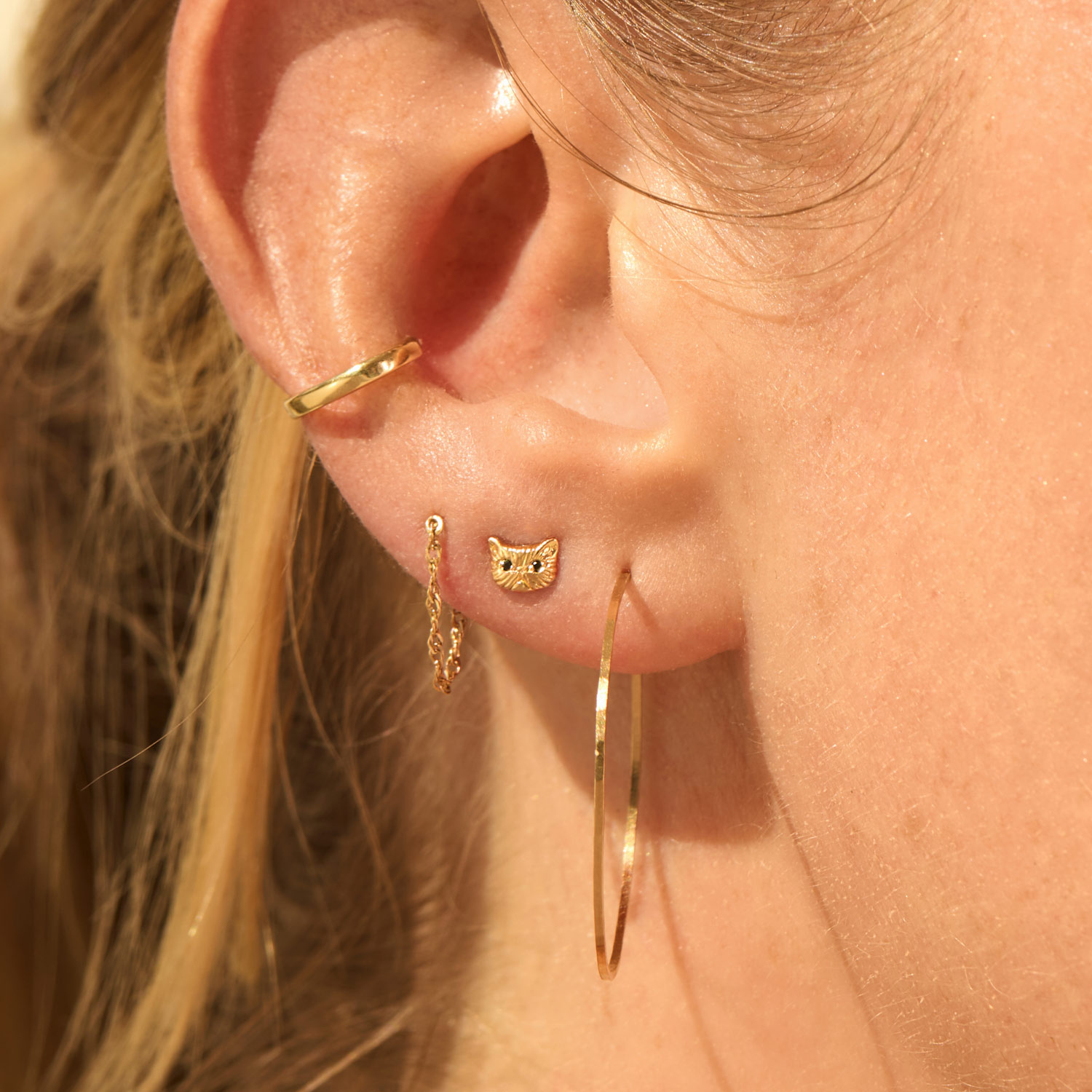 Itty Bitty Kitty with Black Diamond Eyes Stud (single) - Image 3