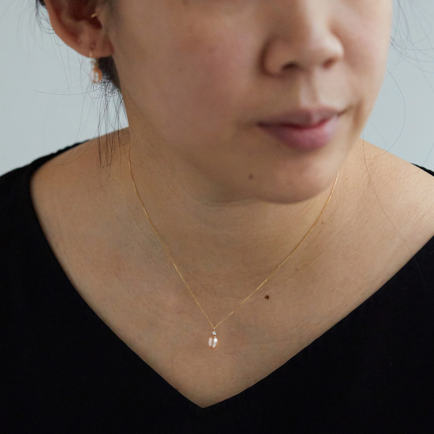 Pearl and White Diamond Necklace - Image 3