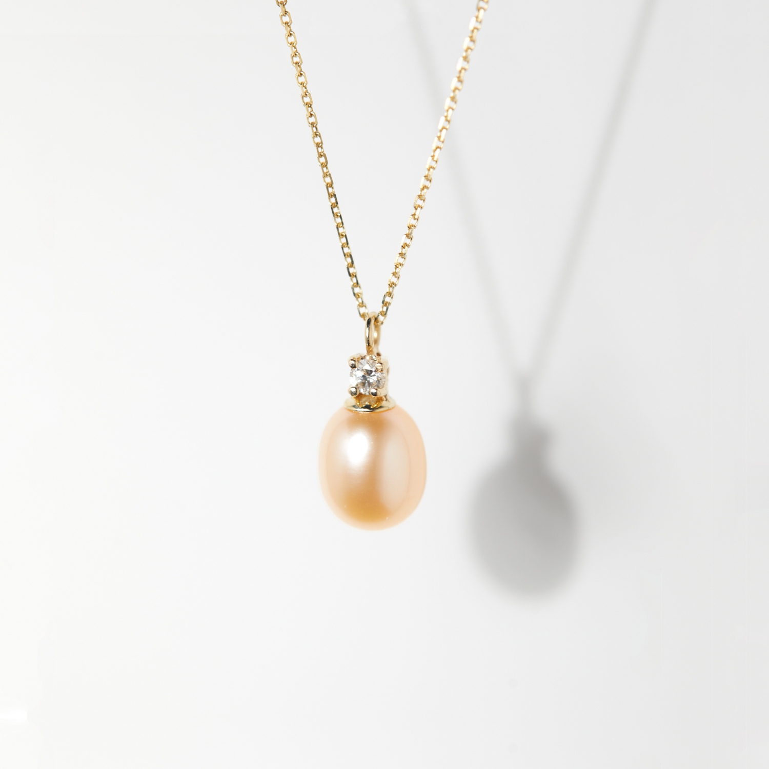 Pearl and White Diamond Necklace - Image 10