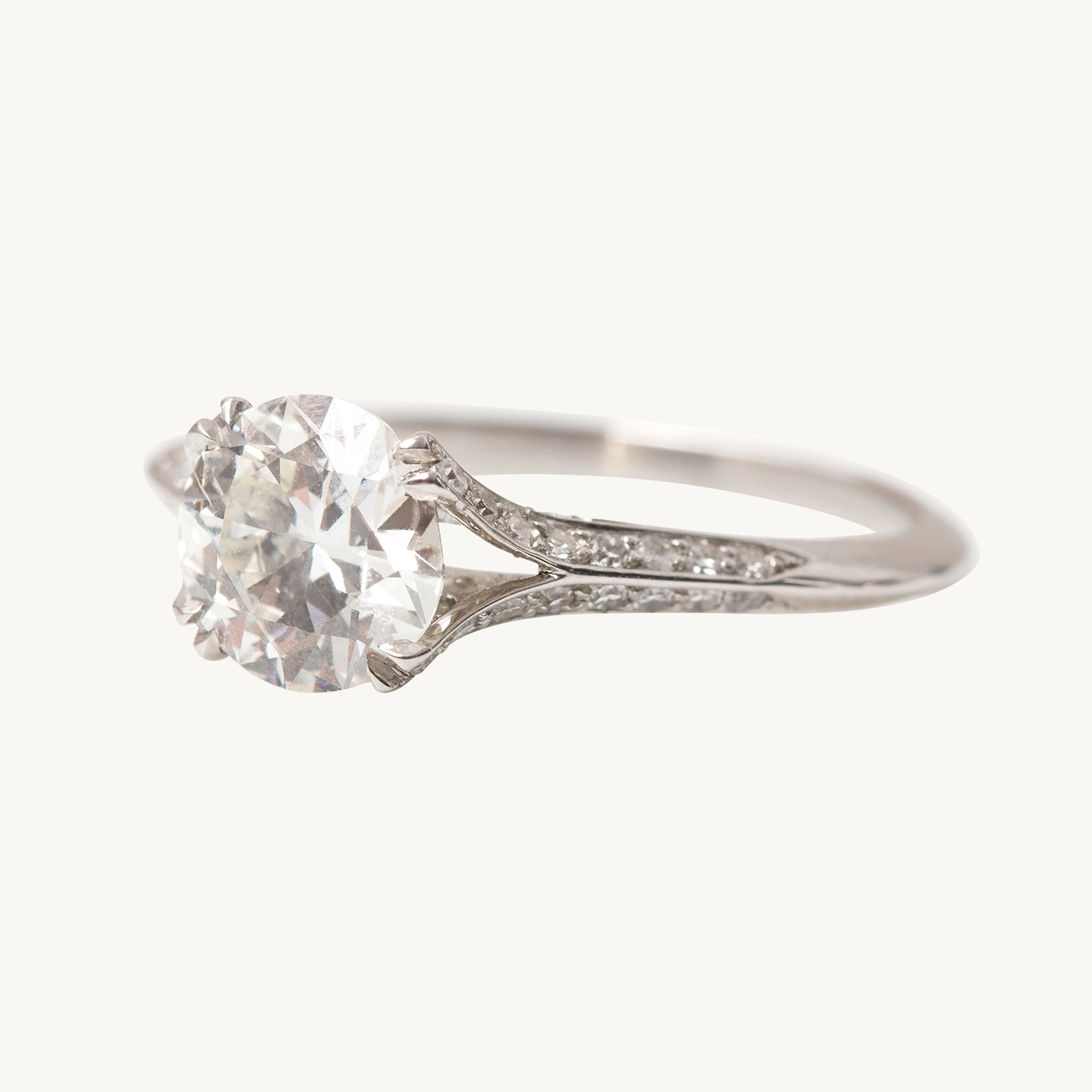 Knife Edge Diamond Ring - Image 7