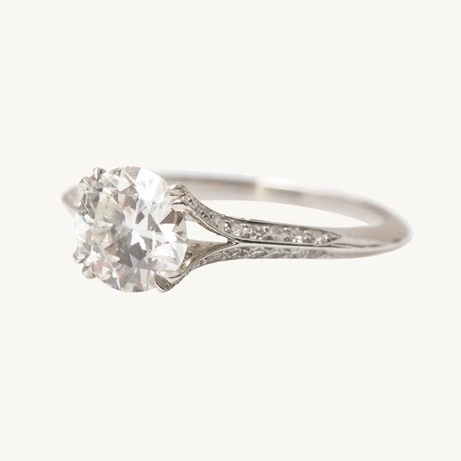 Knife Edge Diamond Ring - Image 3