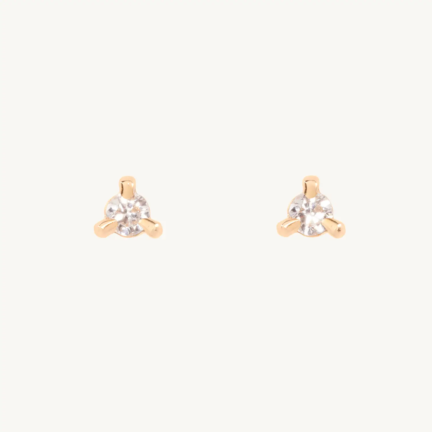 Alternative view of Flat Back Petite Angel Hair Stud (single)