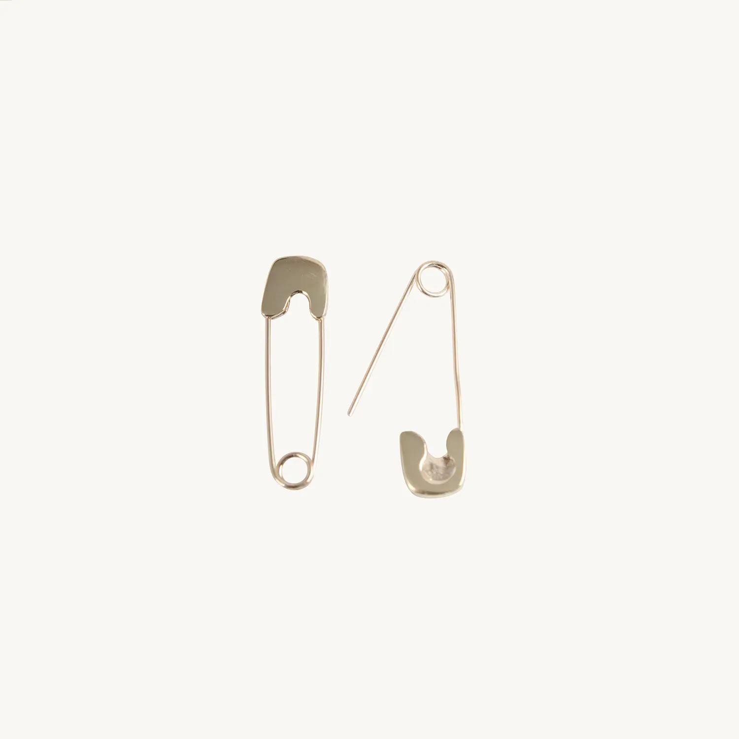 Gold Safety Pin Earring (Single)