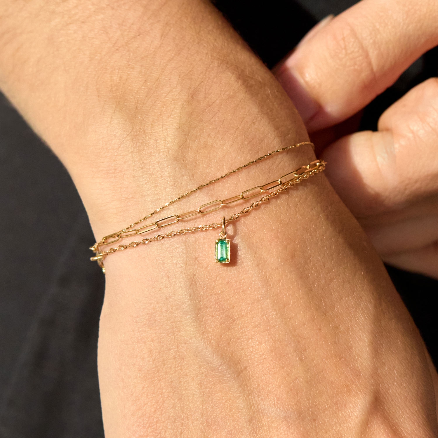 Leone Emerald Charm - Image 3