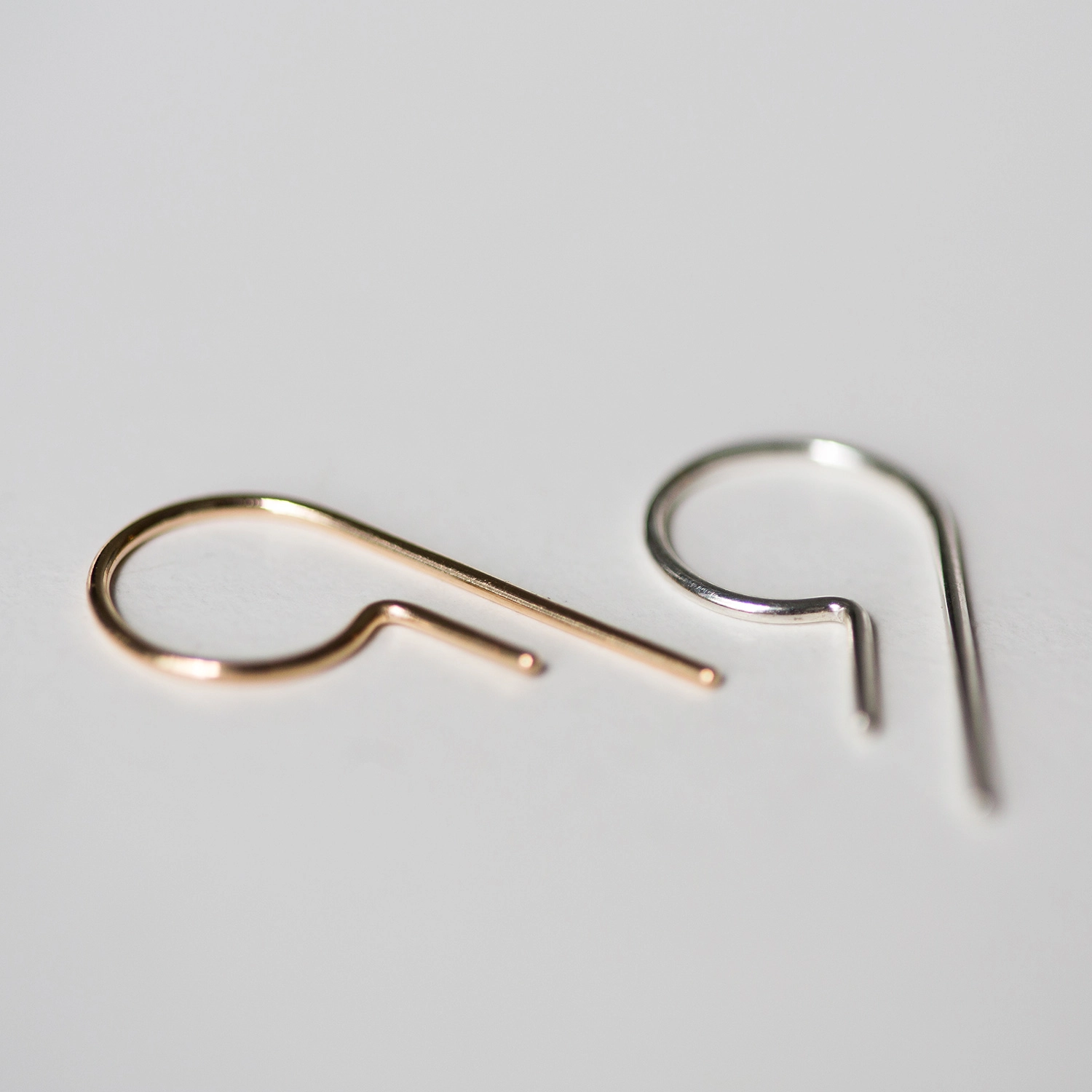 Loopdie Earring Gold (single) - Image 6