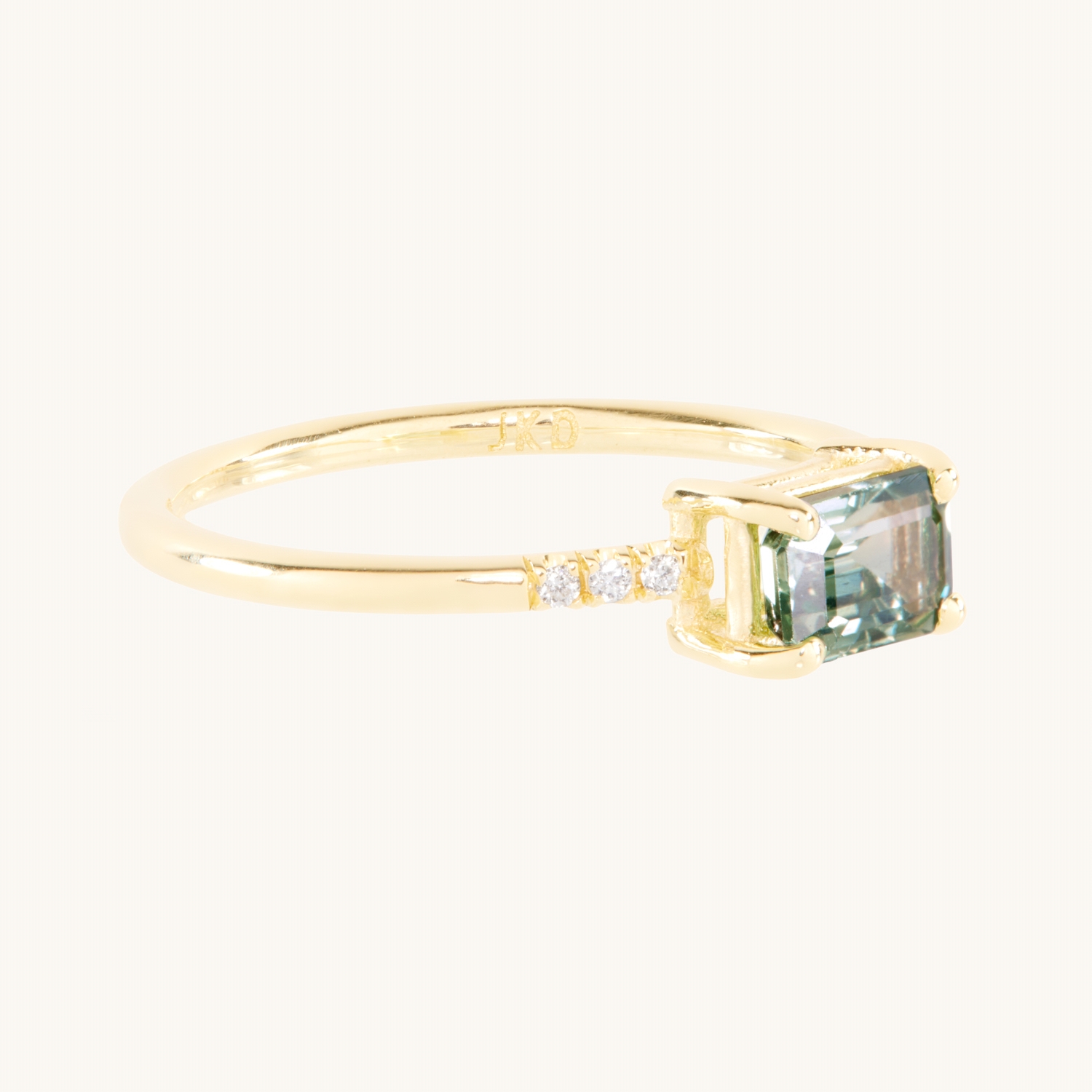 East West Green Sapphire Ring - Image 8