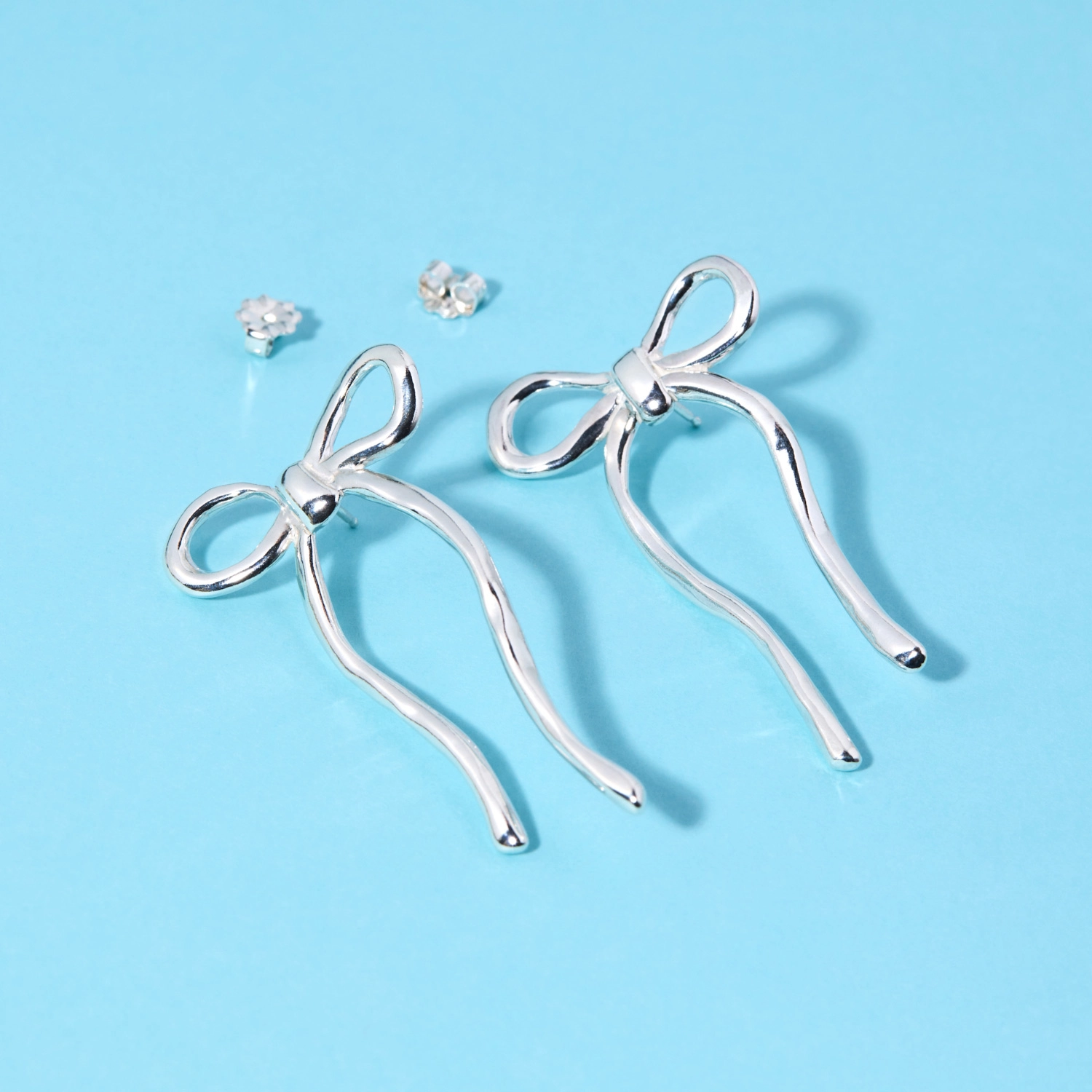 Dorothy Bow Earrings (pair) - Image 4