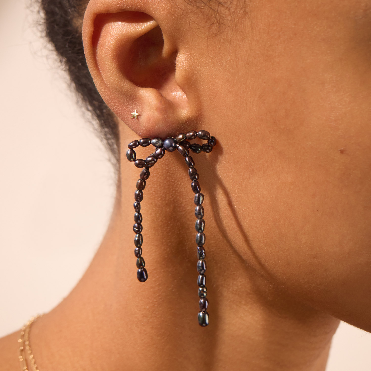 Margot Bow Black Pearl Earrings (pair) - Image 3