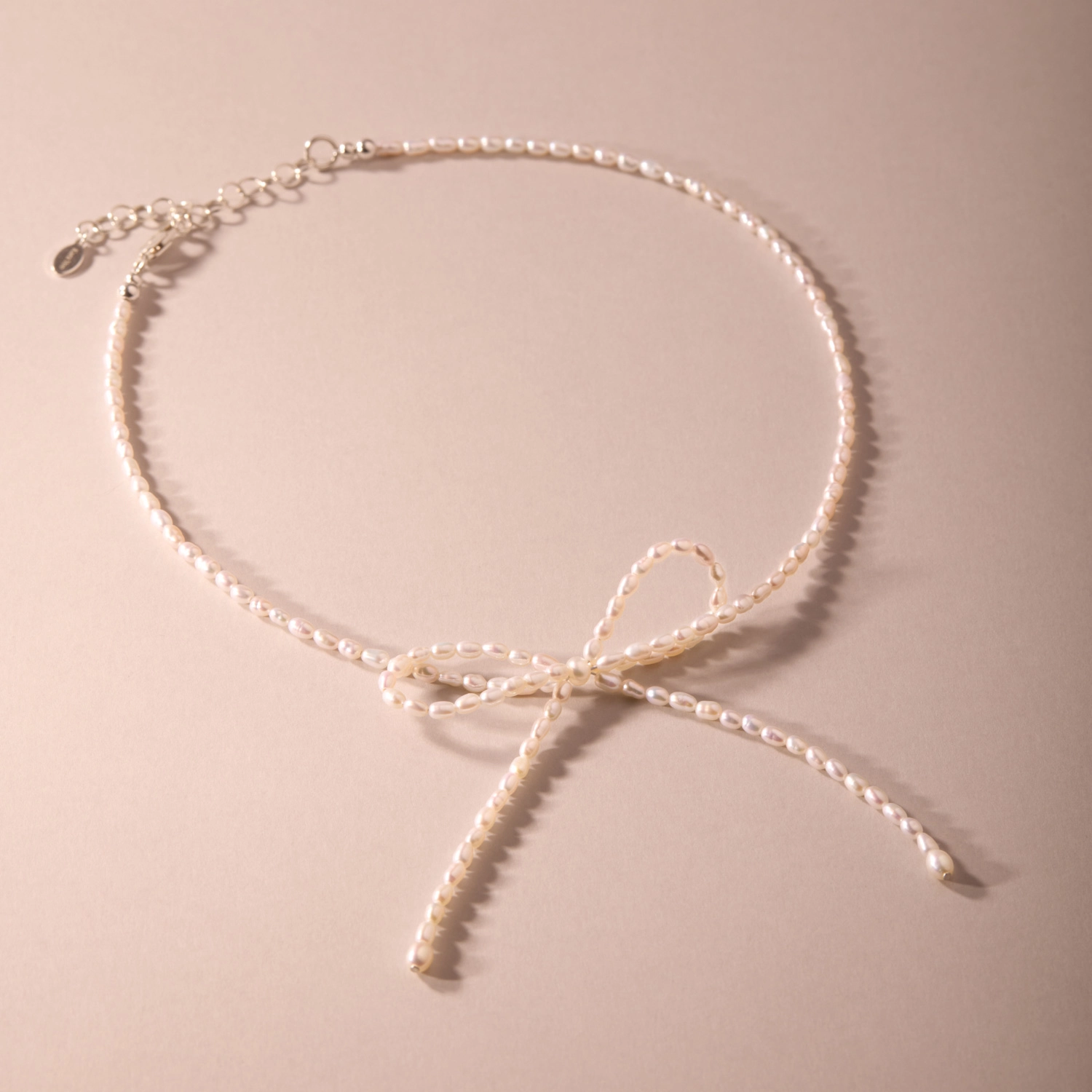 Margot Bow Pearl Necklace - Image 5