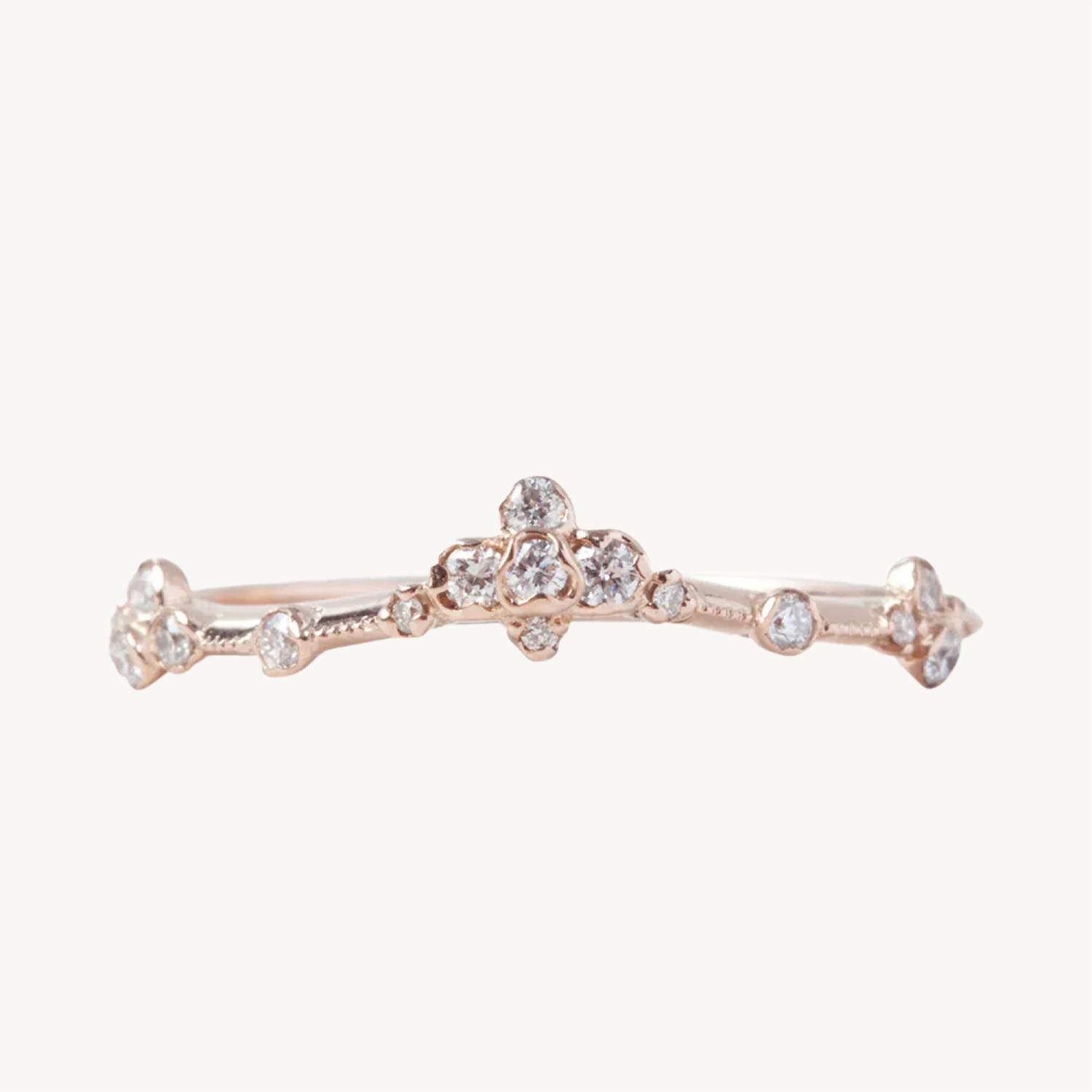 Curved Cluster Ring