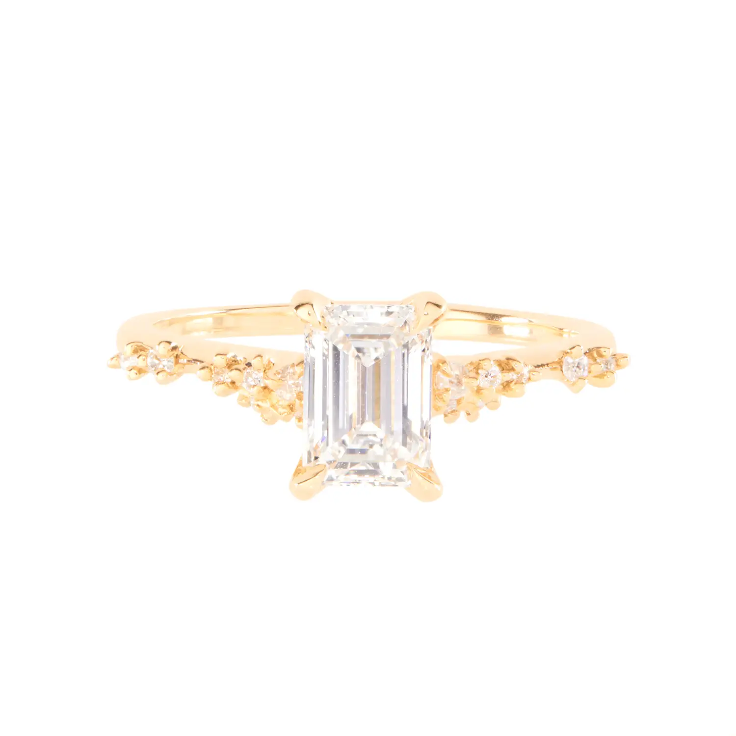 Daphne Solitaire Supreme Diamond Ring