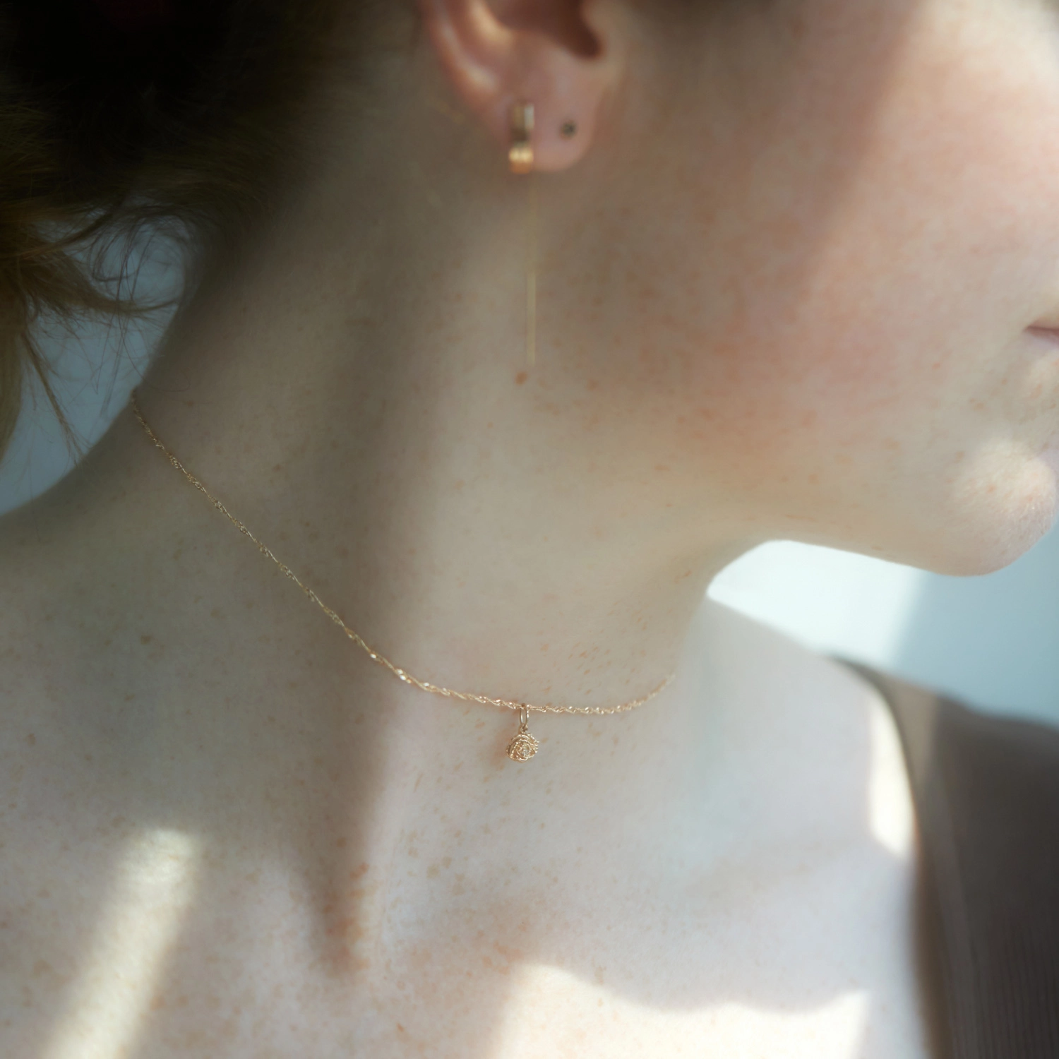Dewy Diamond Rose Charm - Image 3