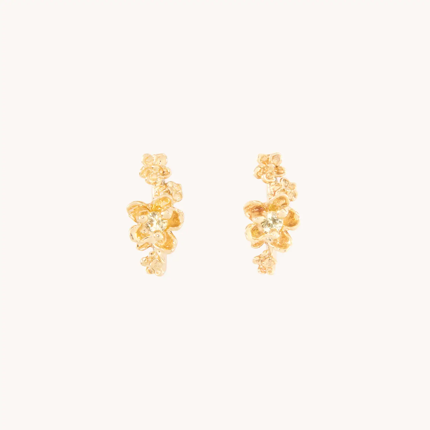 Large Buttercup Stud (single)