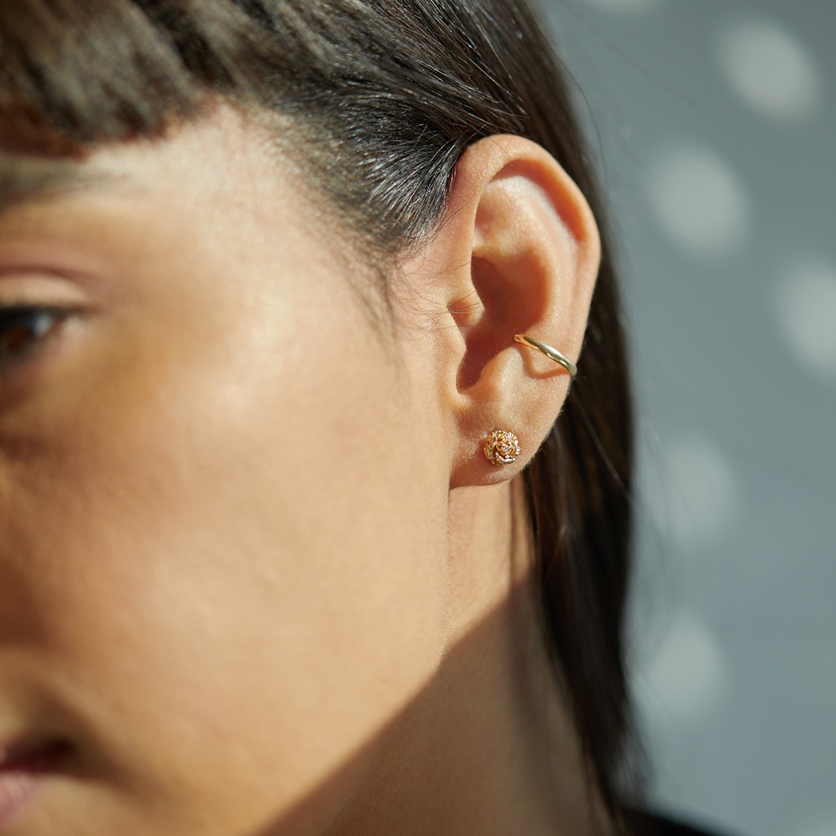 Alternative view of Dewy Diamond Rose Stud (single)