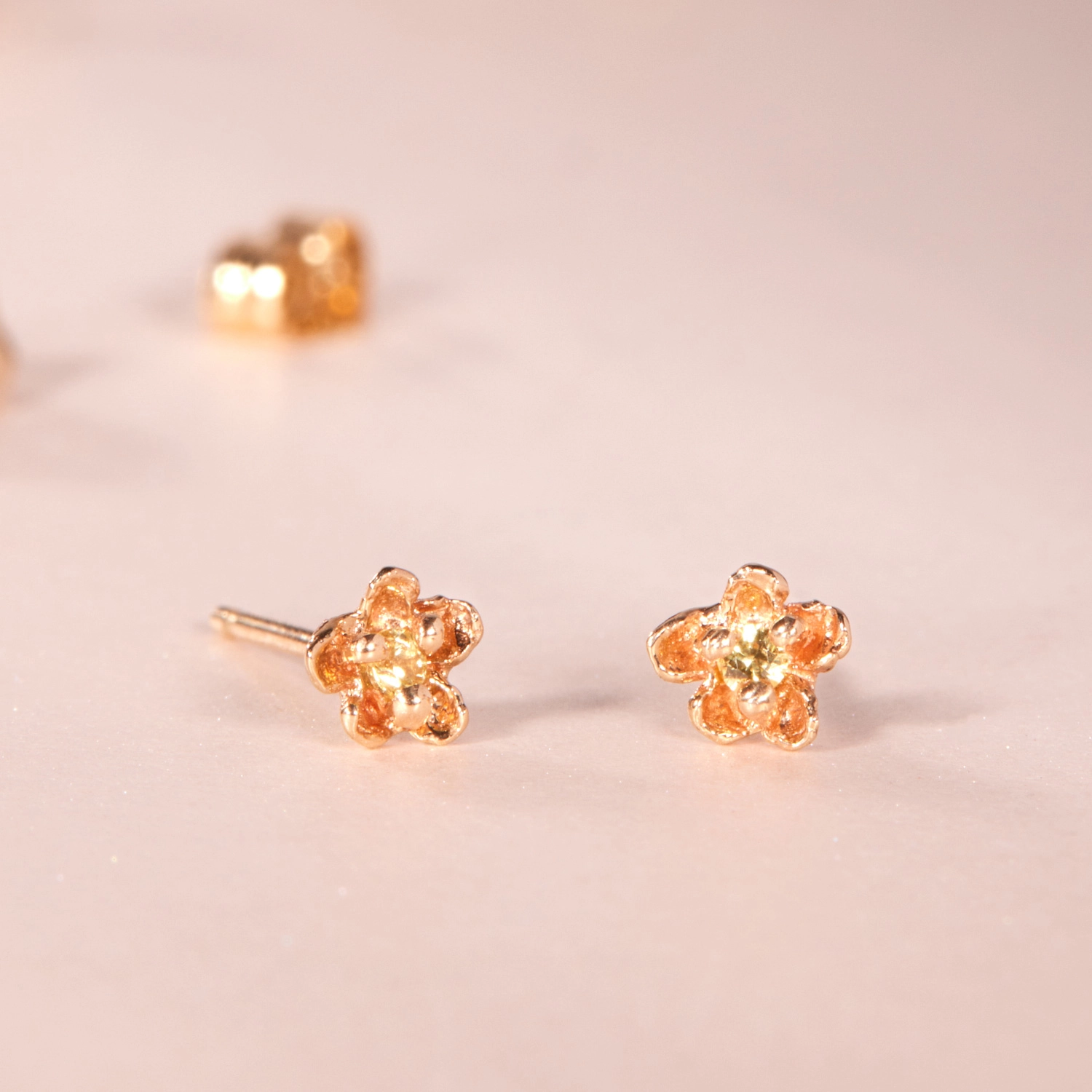 Small Buttercup Stud (single) - Image 5