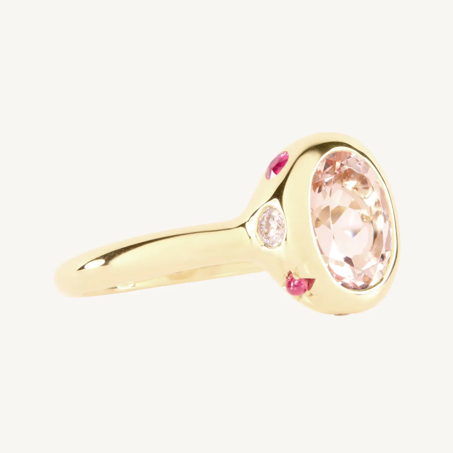 Cupid's Kiss Ring - Image 3