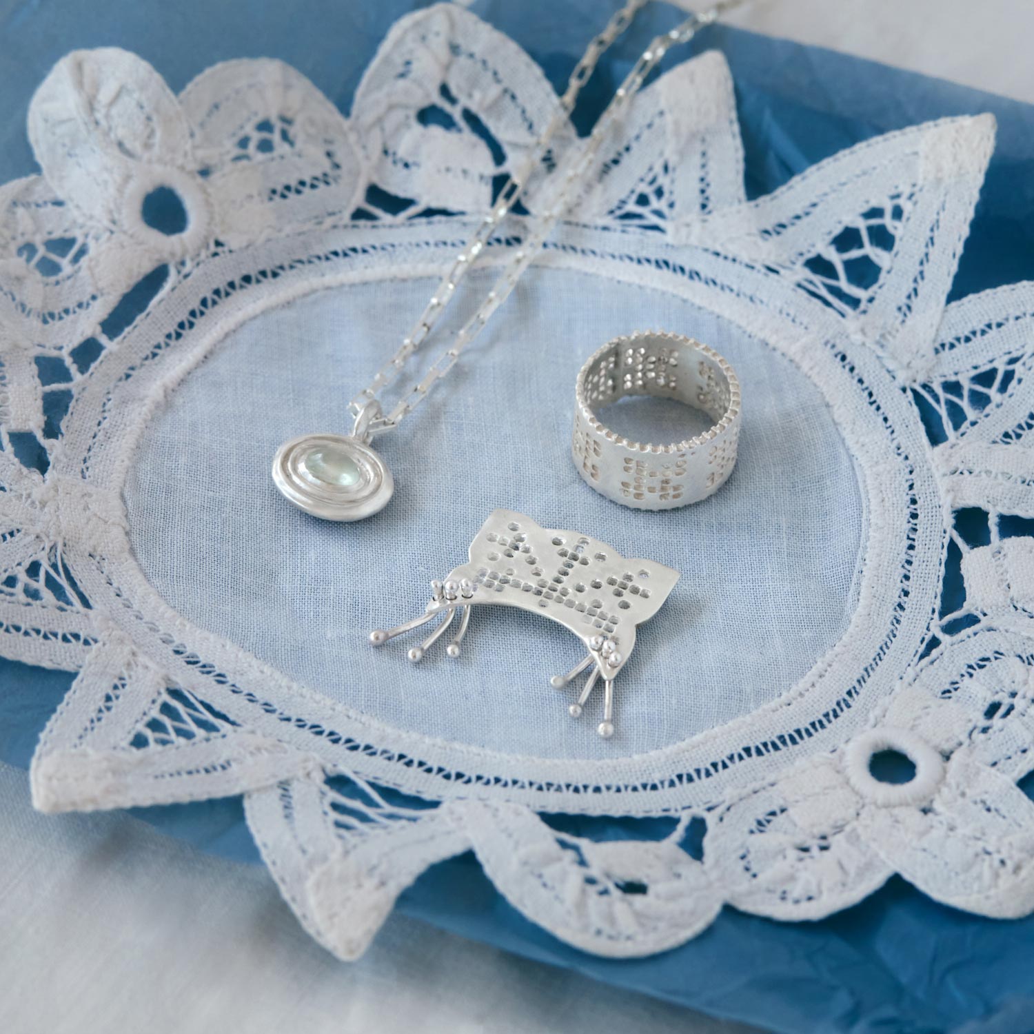 Petite Weaver's Pin - Image 7