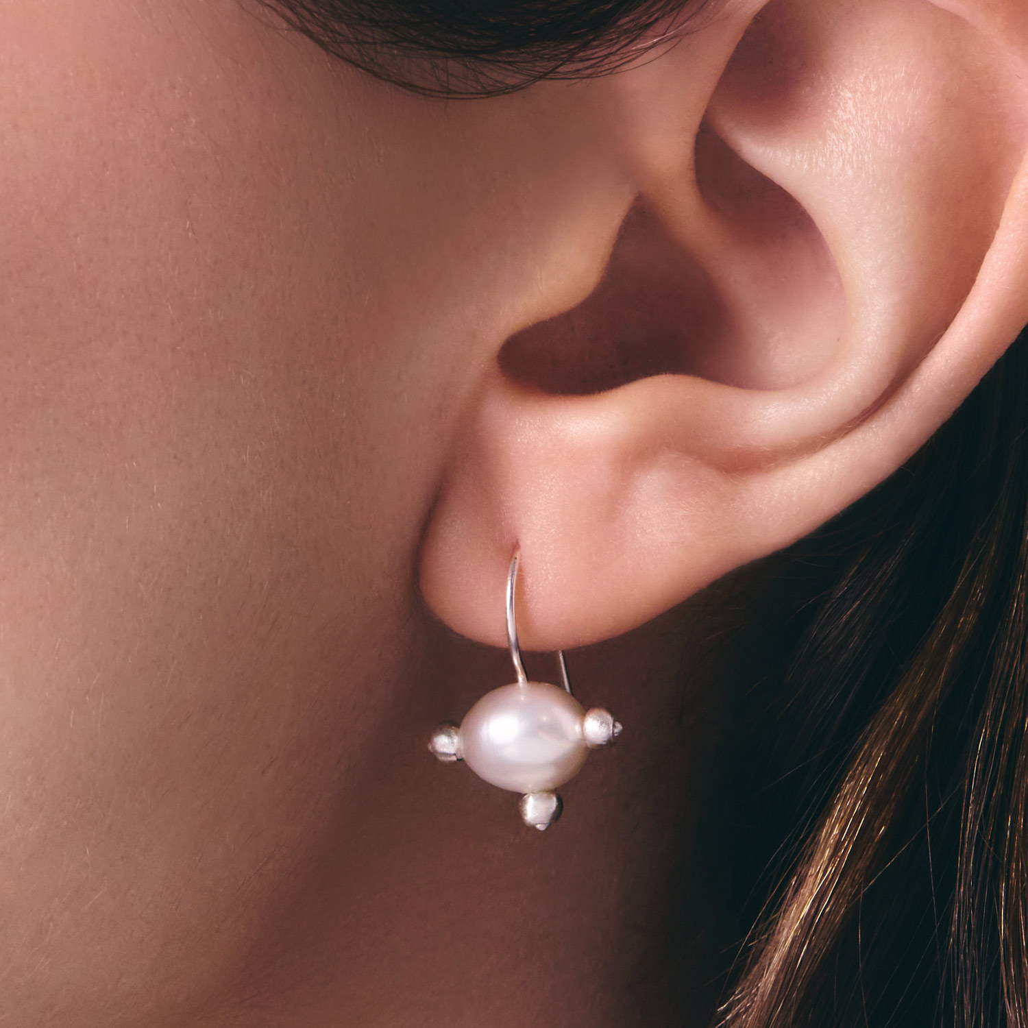 Pearl Pin Cushion Earring (single) - Image 3