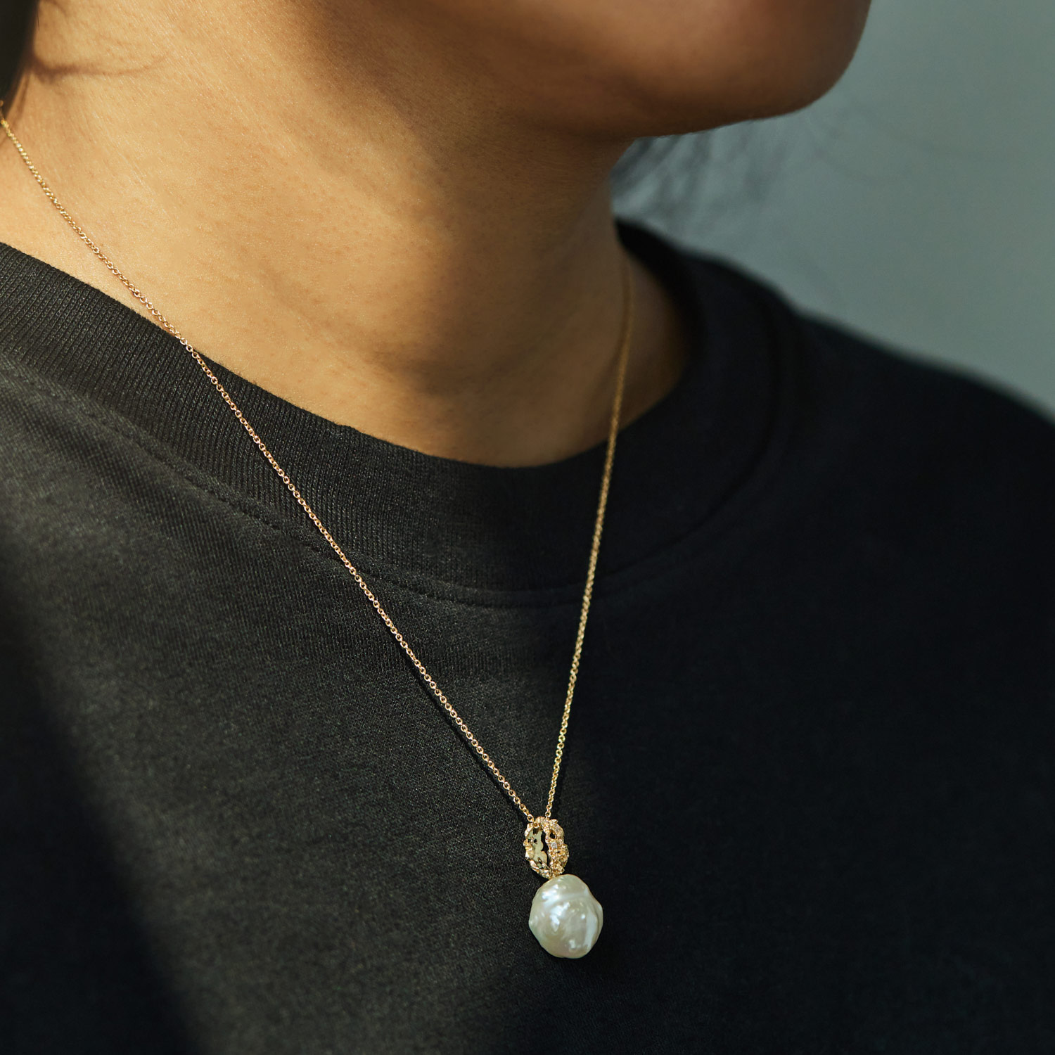 Marquise Lace Pearl Necklace - Image 5