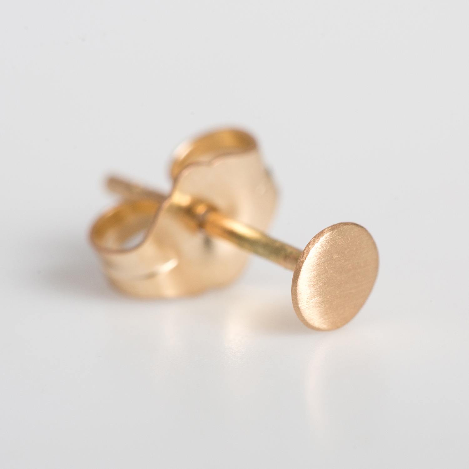 Dot Stud Earring, yellow gold (single) - Image 11