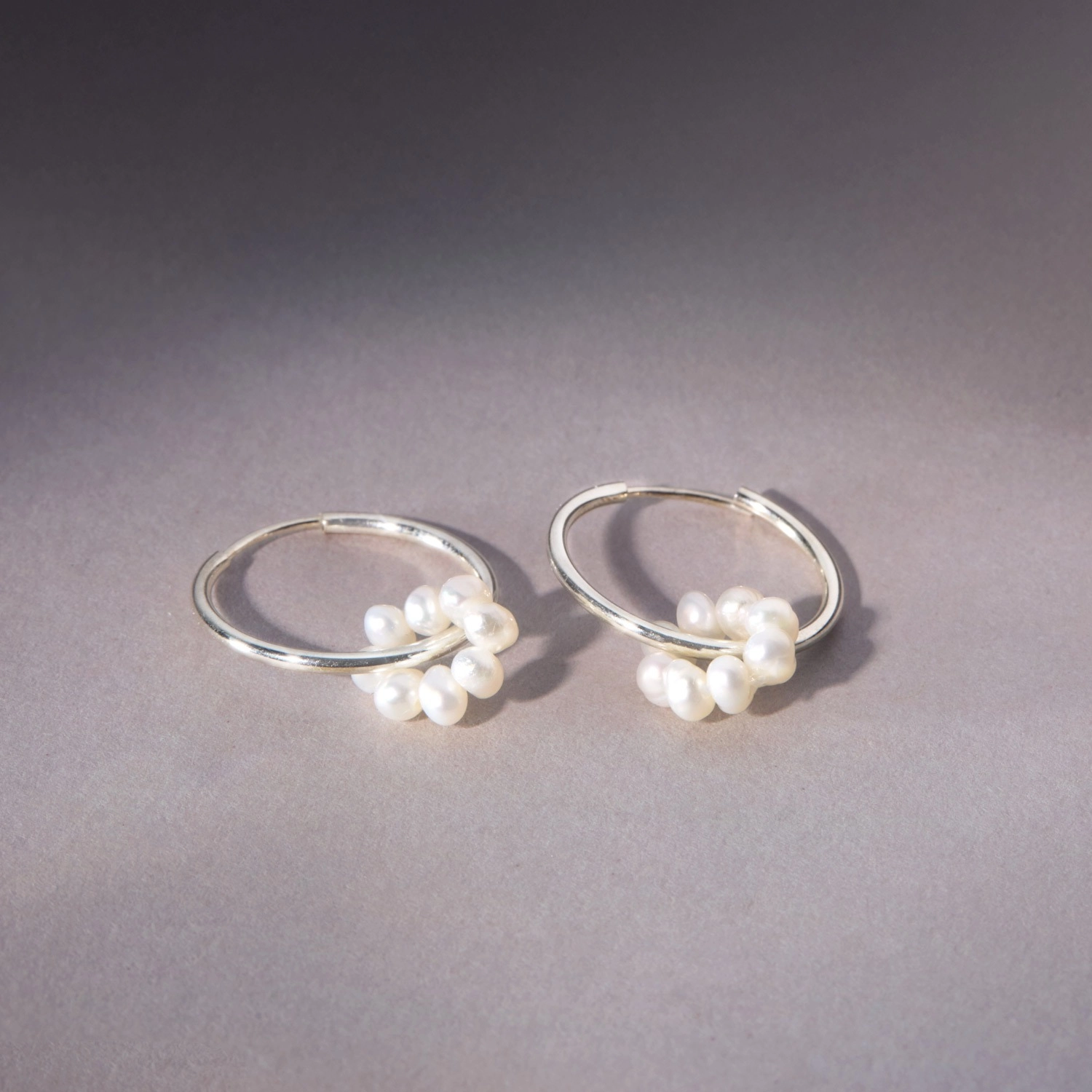 Pearl Flower Silver Hoop (single) - Image 4